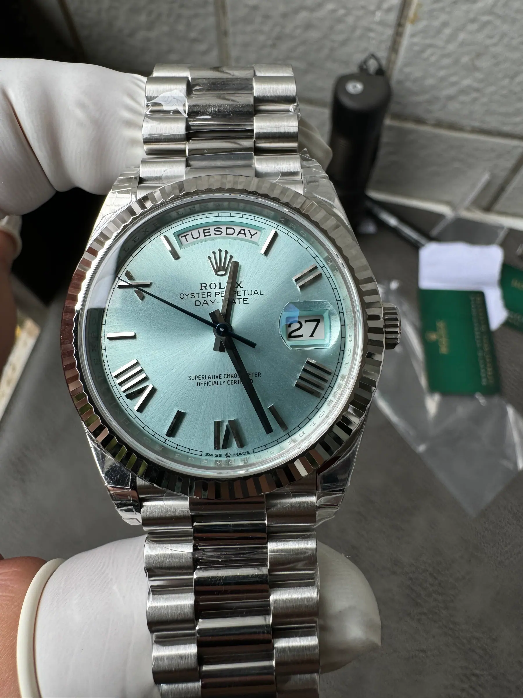 VS l 3255 l 40mm l 日历星期 Day-date 182g