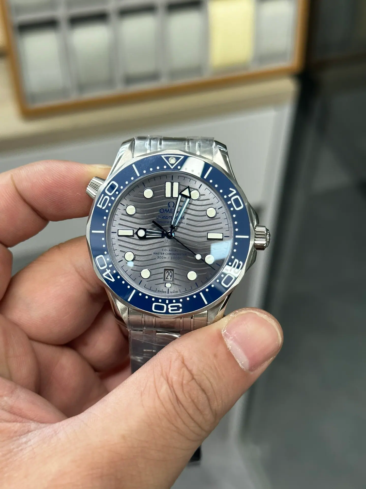VS | 8800机芯|42mm | 欧米茄海马潜水300M