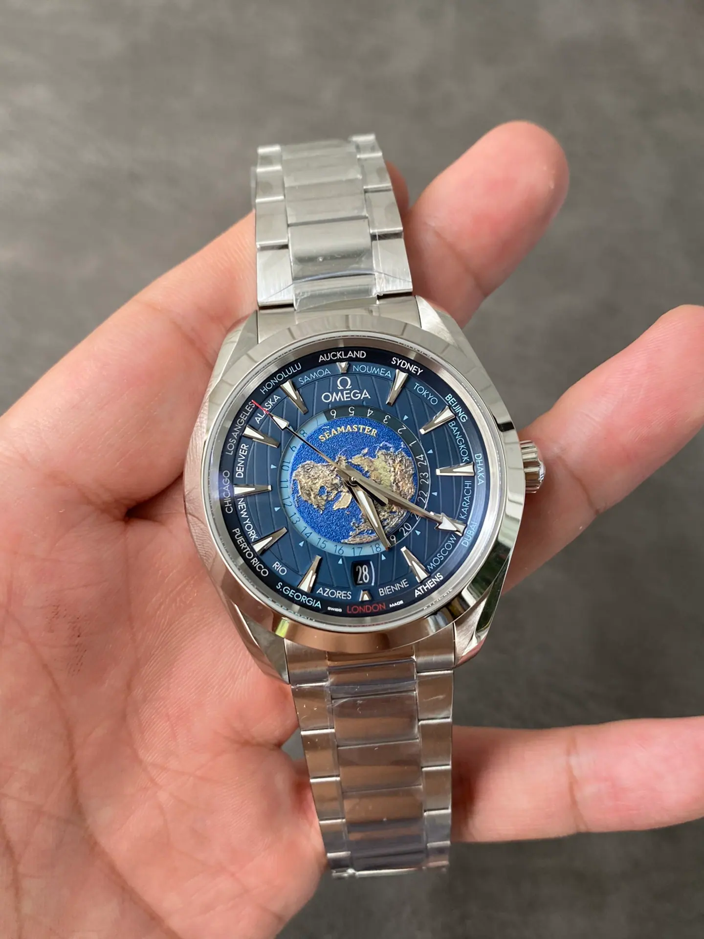 VS l 8938机芯 l 43mm l Aqua Terra 150M