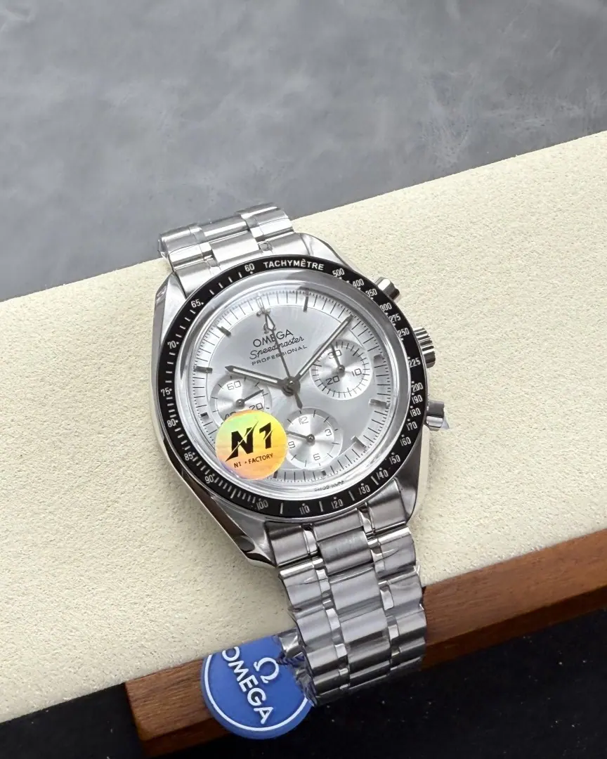 N1 l 3861 l 42mm l 欧米茄 Speedmaster 月球表专业版 310.60.42.50.10.001