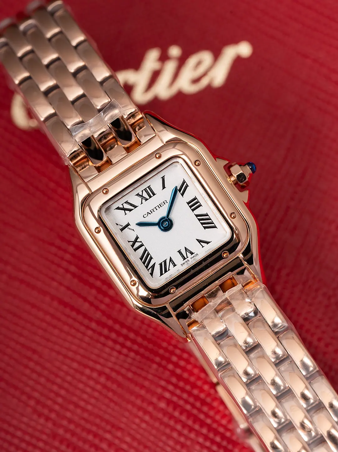 BV | 石英机芯 l 25 x 19mm l 卡地亚 Panthère 中号 WSPN0012
