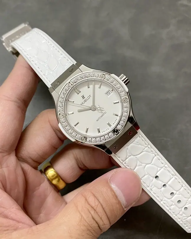 HB l HUB1110 l 38mm l Hublot Classic Fusion