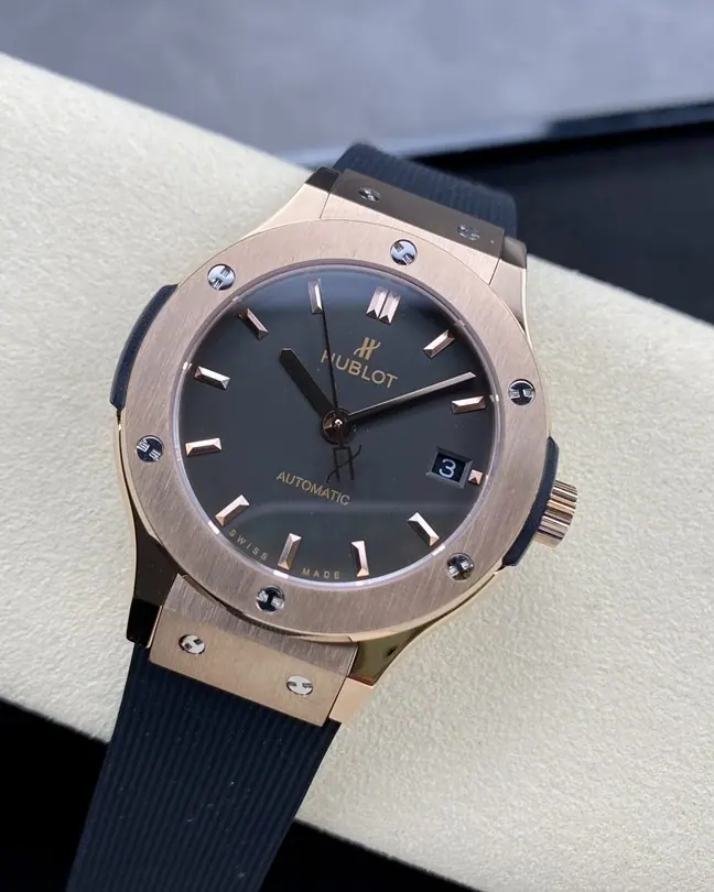 HB l HUB1110 l 38毫米 l Hublot Classic Fusion