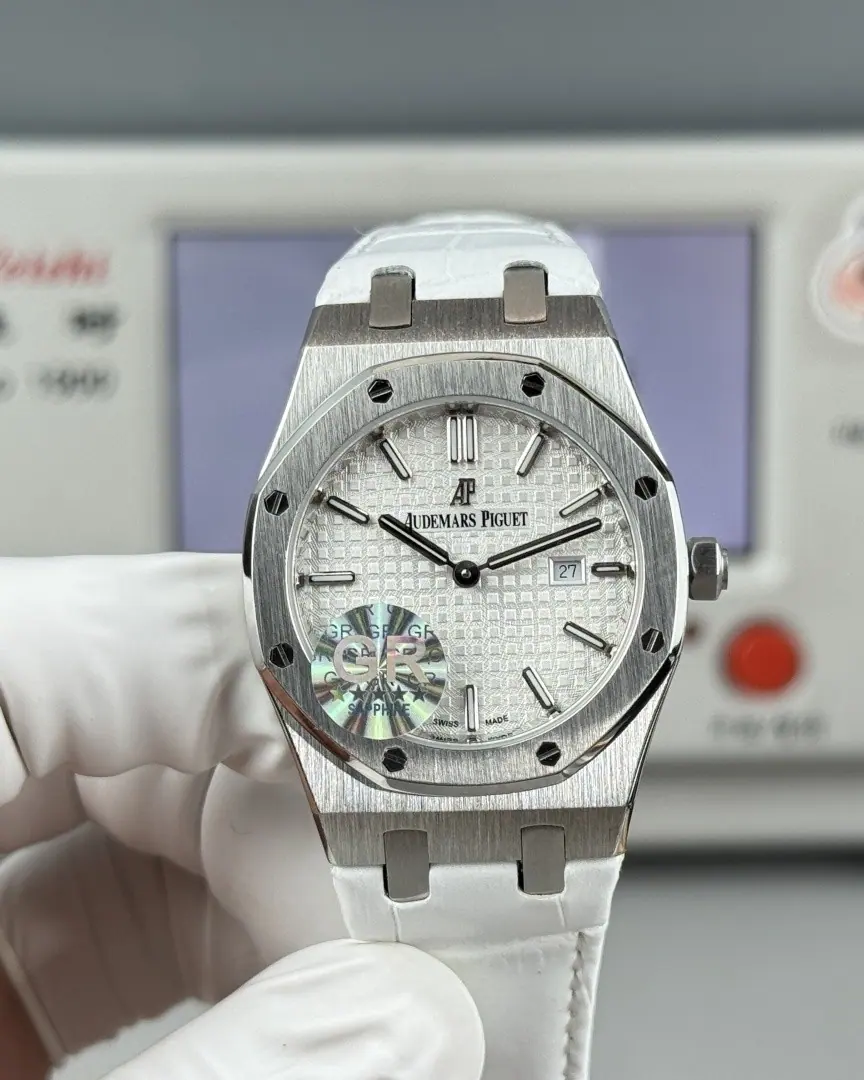 GR | 石英机芯 l 33mm l 爱彼 Royal Oak 67651