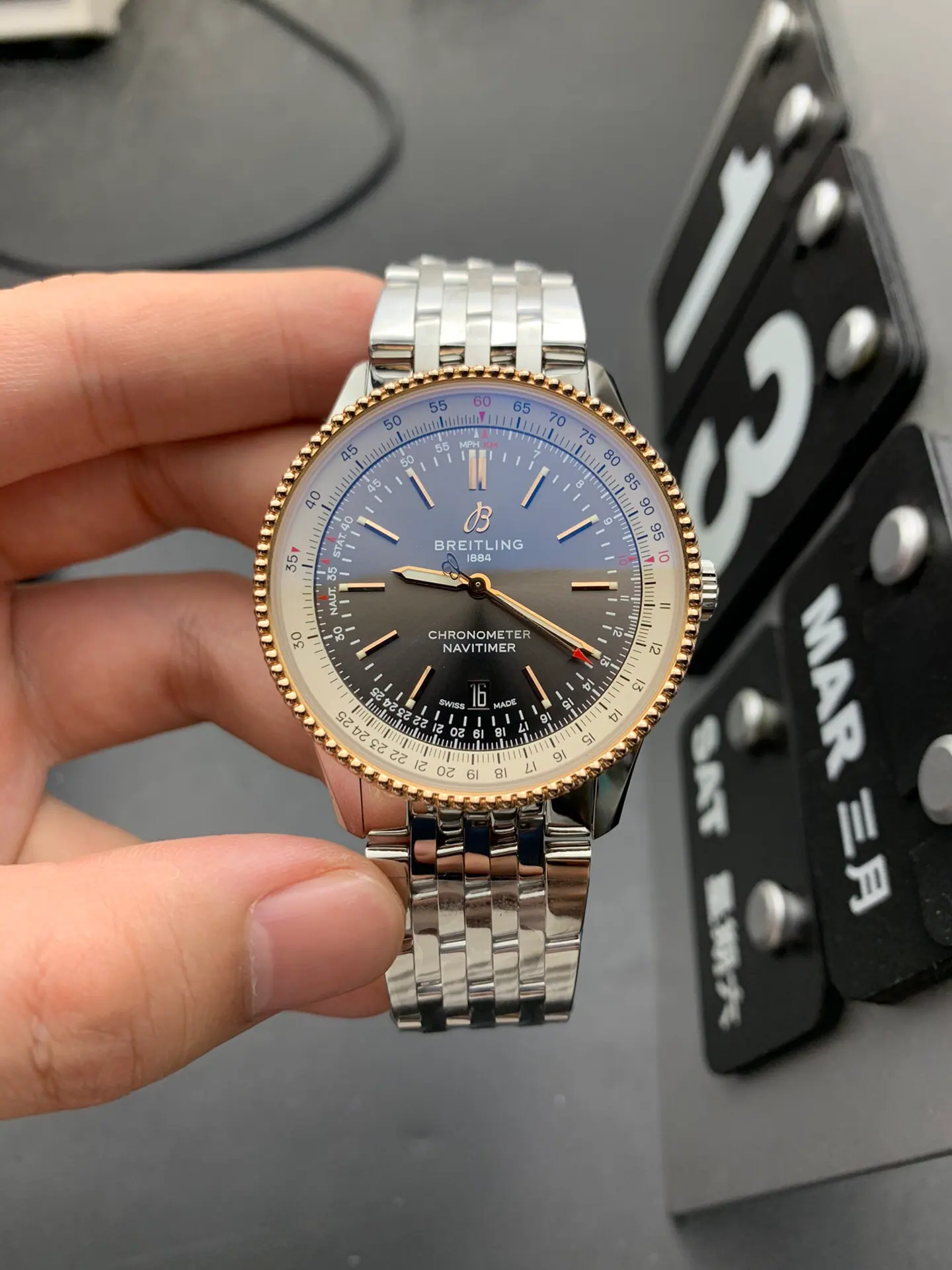 V7 l 2824机芯 l 41mm l 百年灵 Navitimer 自动 41