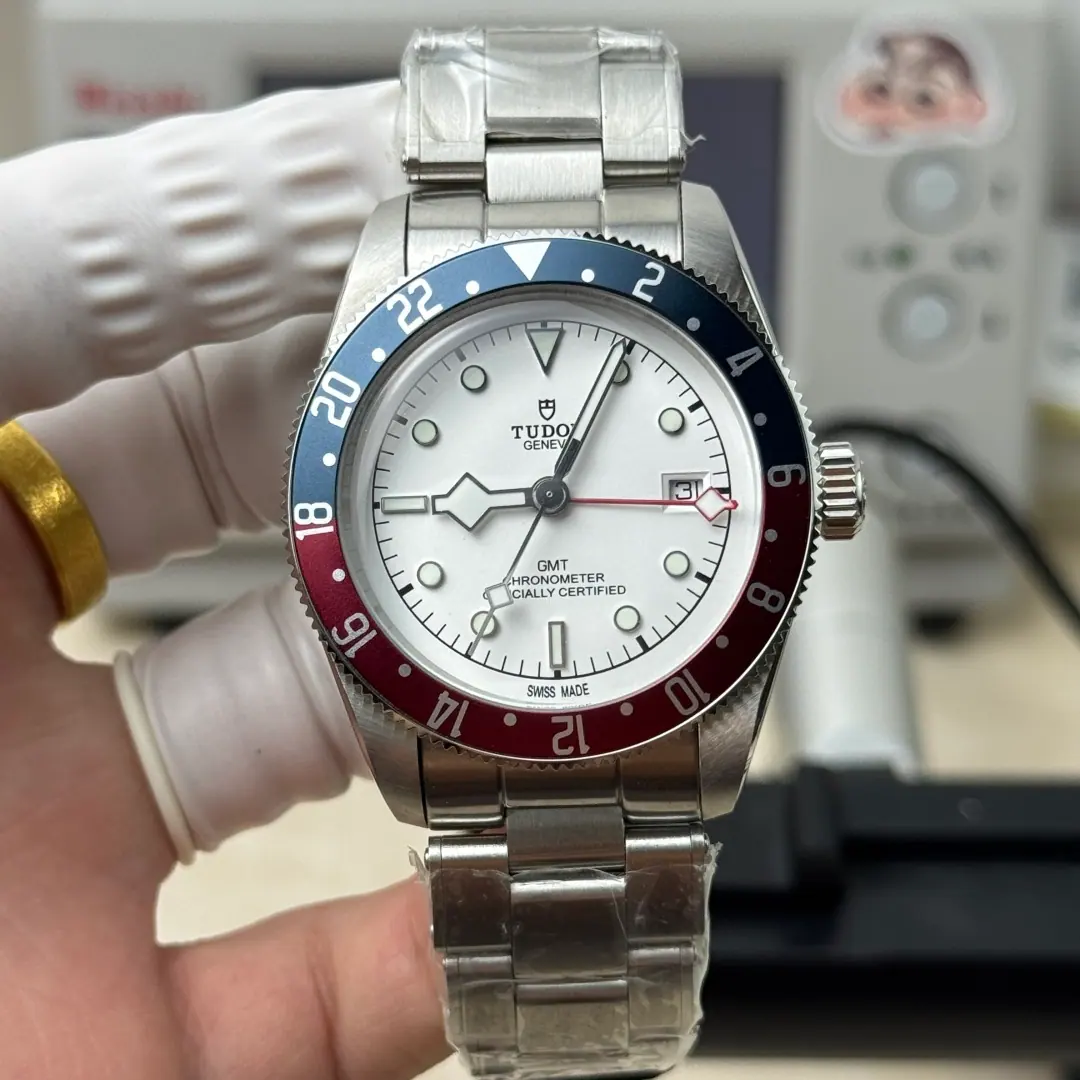 ZF l 2836 l 41mm l 帝舵碧湾 GMT m79830rb