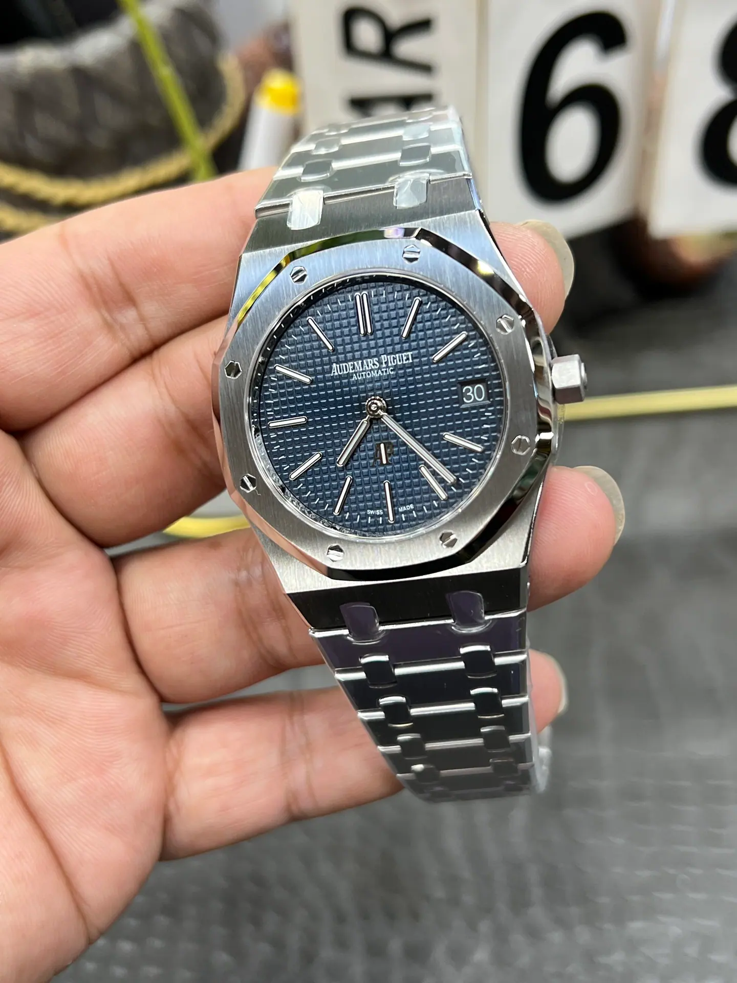 ZF l 2121 机芯 l 39mm l 爱彼皇家橡树 15202