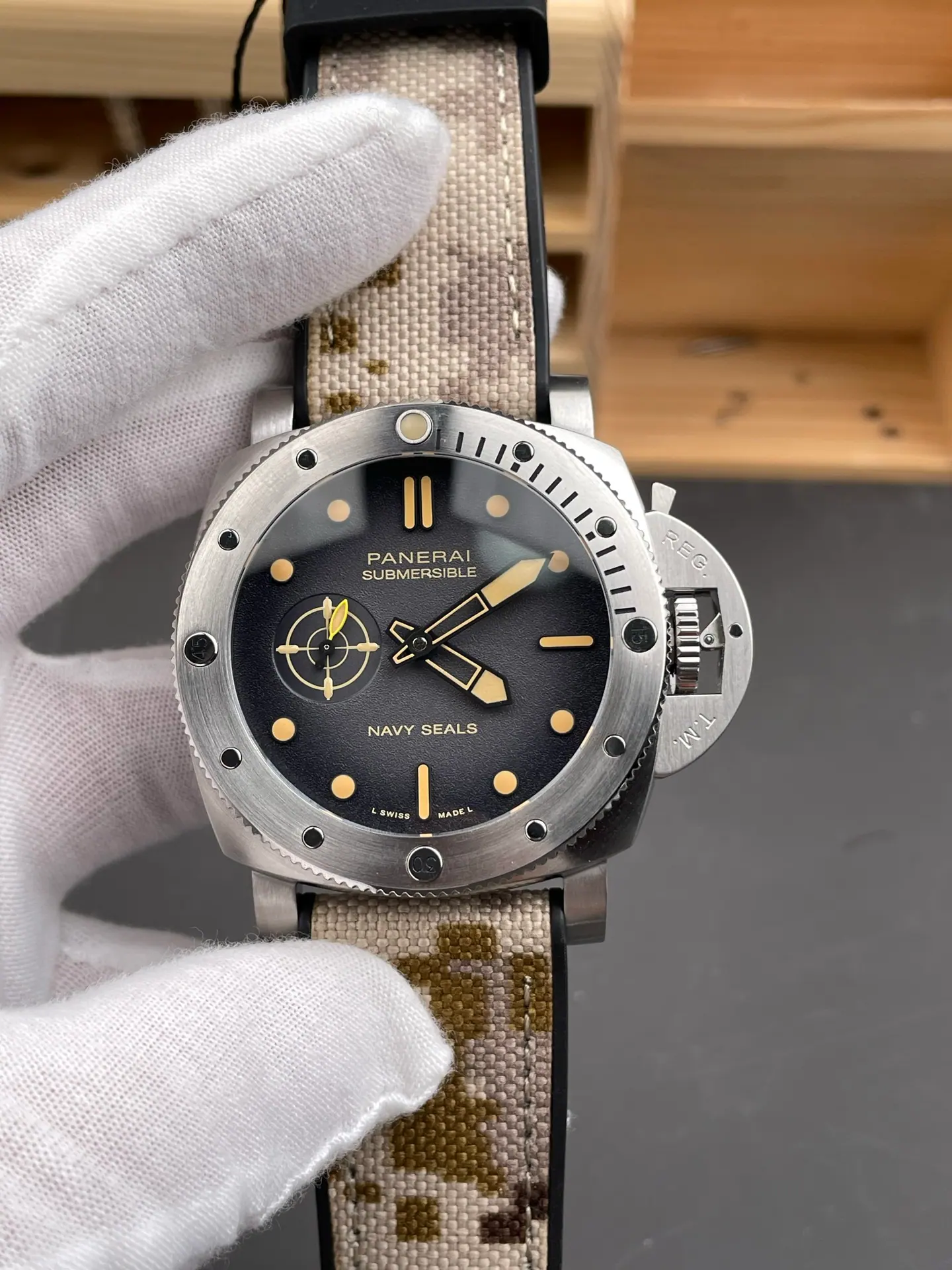 VS l P9010 l 44mm l 沛纳海 Pam1518