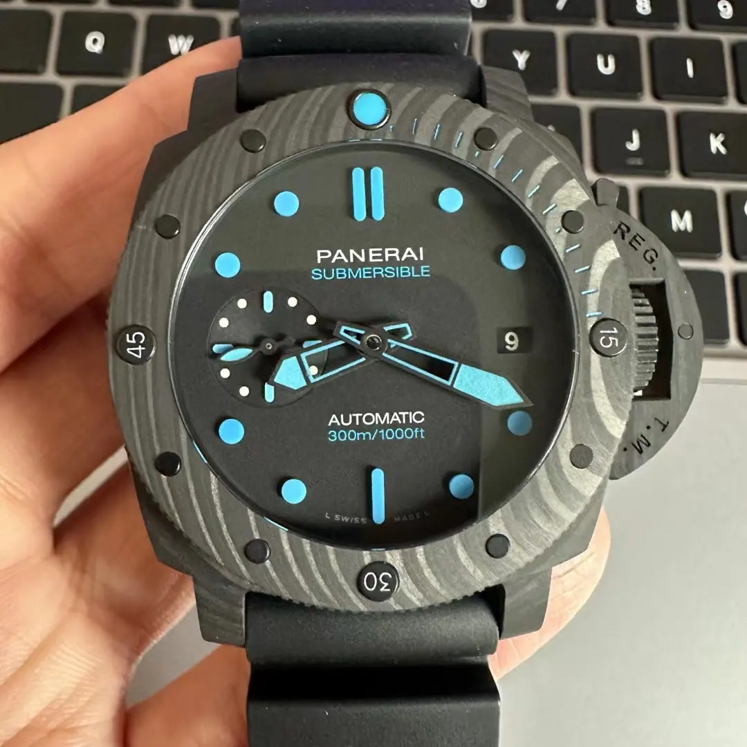 VS l P9010 l 42mm l 沛纳海 Pam0960
