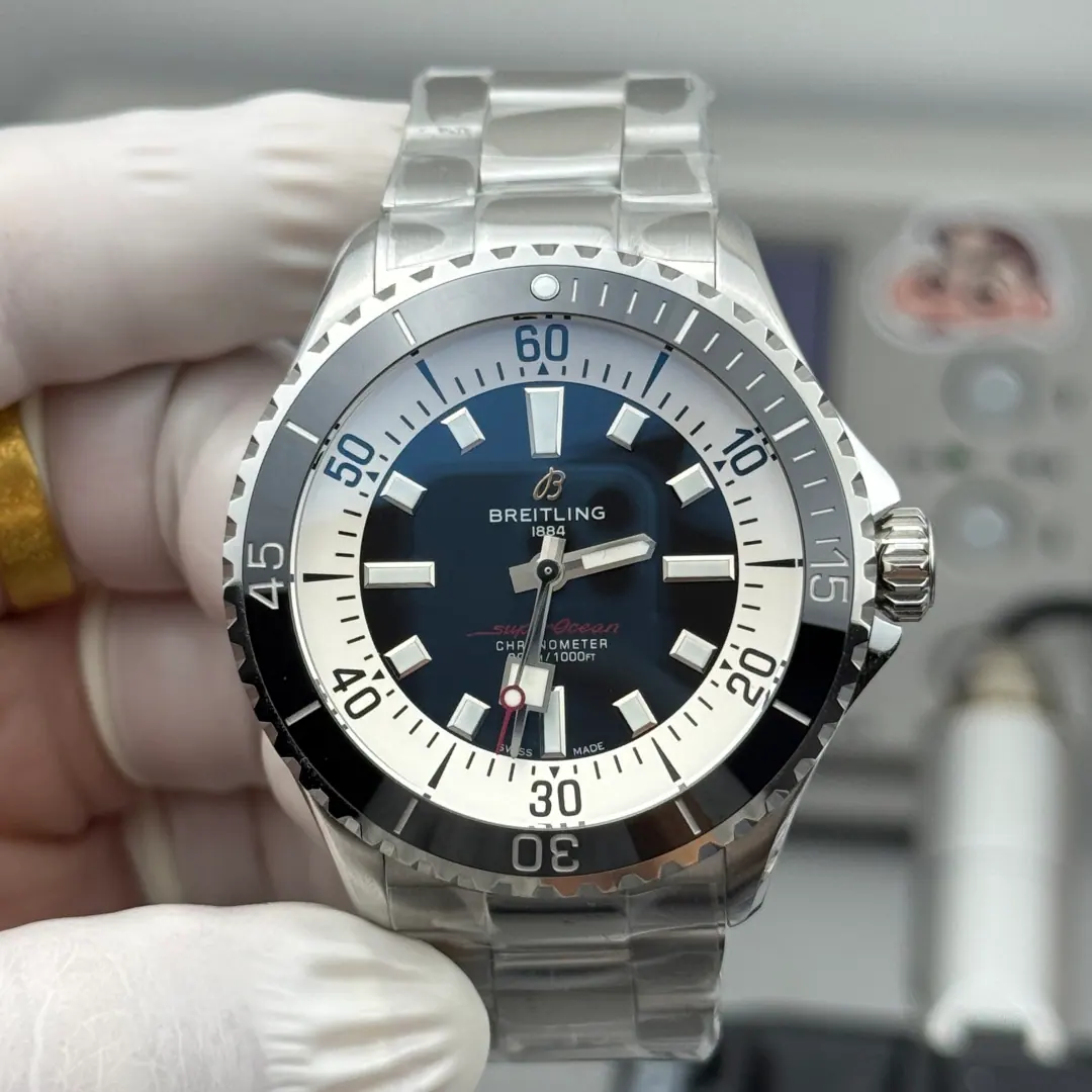 BLS l 2824 机芯 l 42mm l 百年灵 Superocean Automatic 42