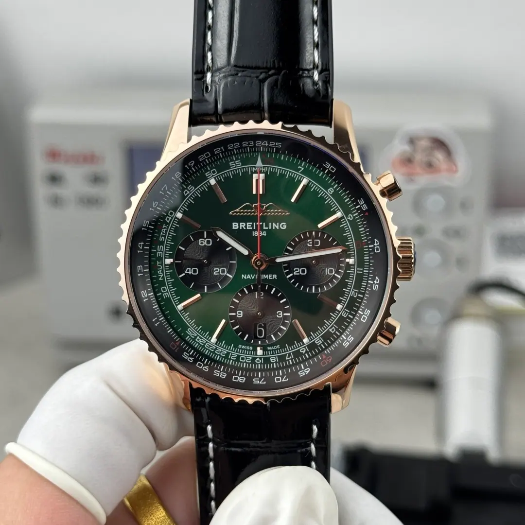 BLS l 43mm l 百年灵 Navitimer B01