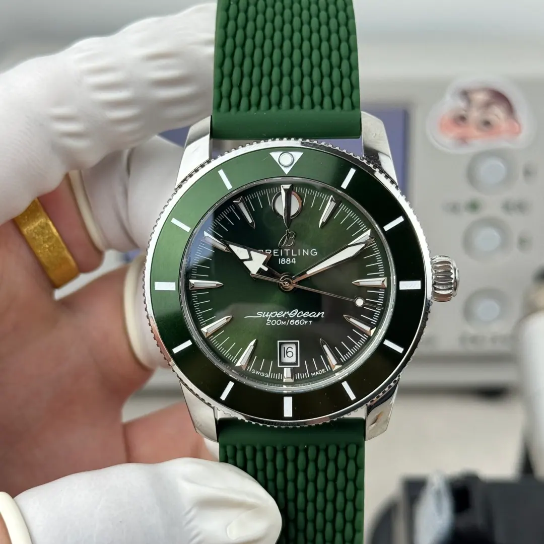 BLS l 2824 cal B20 l 42 mm l 百年灵超级海洋文化 B31