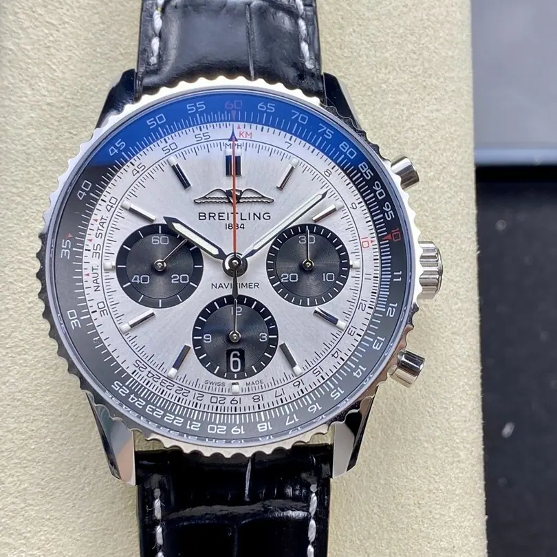 BLS l 43mm l 百年灵 Navitimer B01