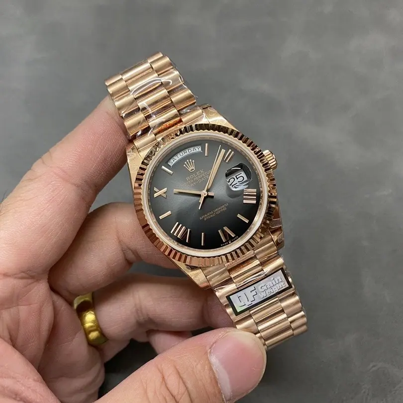 QF l 2836机芯 l 40mm l 日历星期 Day-date 184g