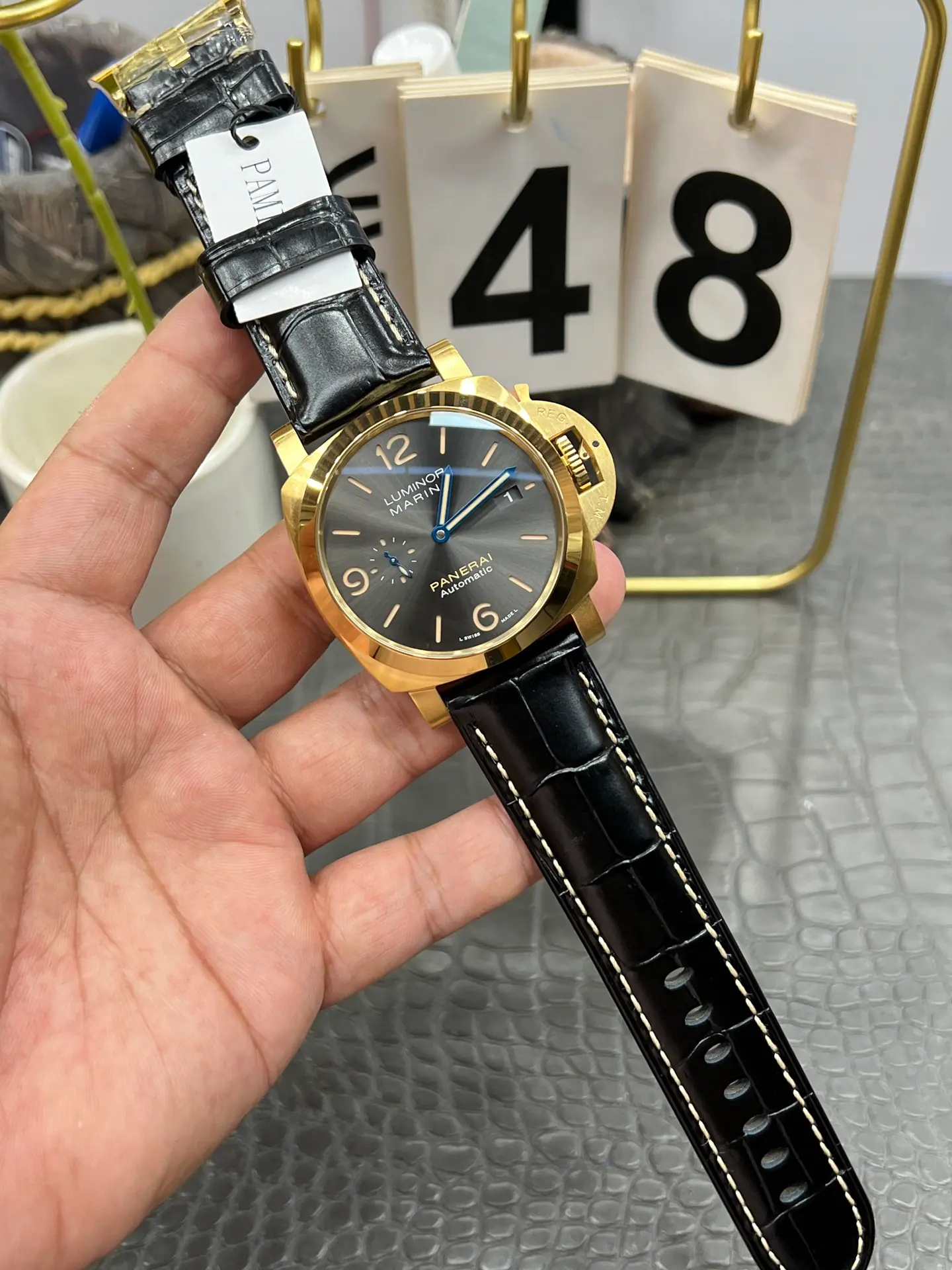 VS l P9010 l 44mm l 沛纳海 Pam1115