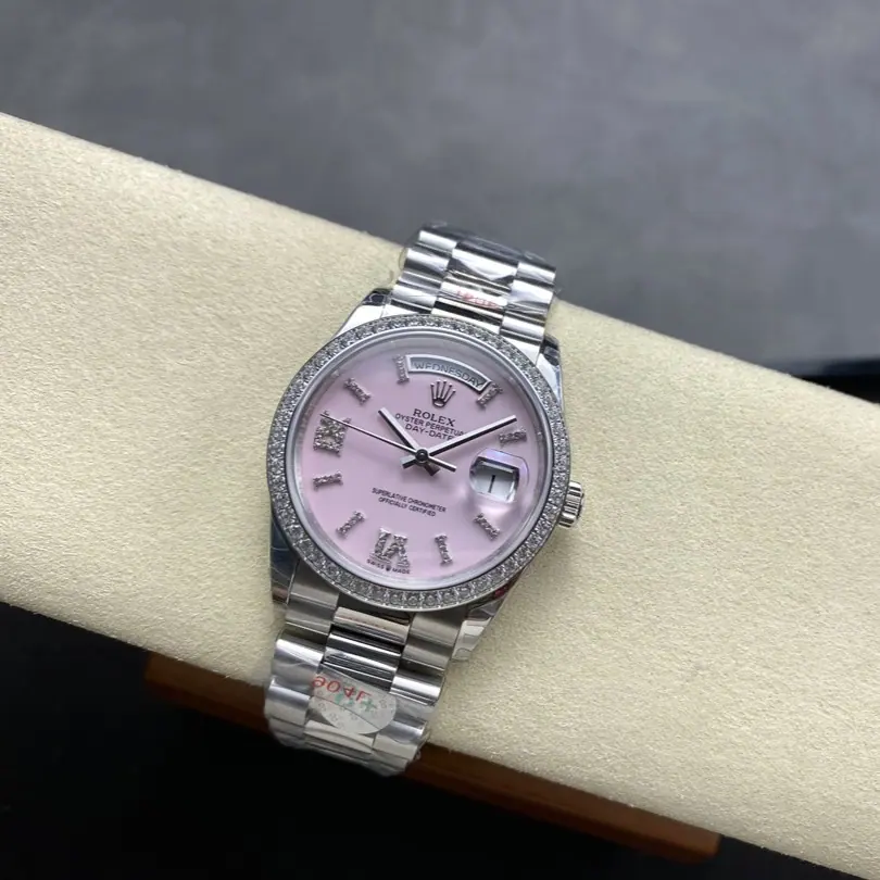 8+ | 3255机芯 | 36mm | 日历星期 Day-date 147g