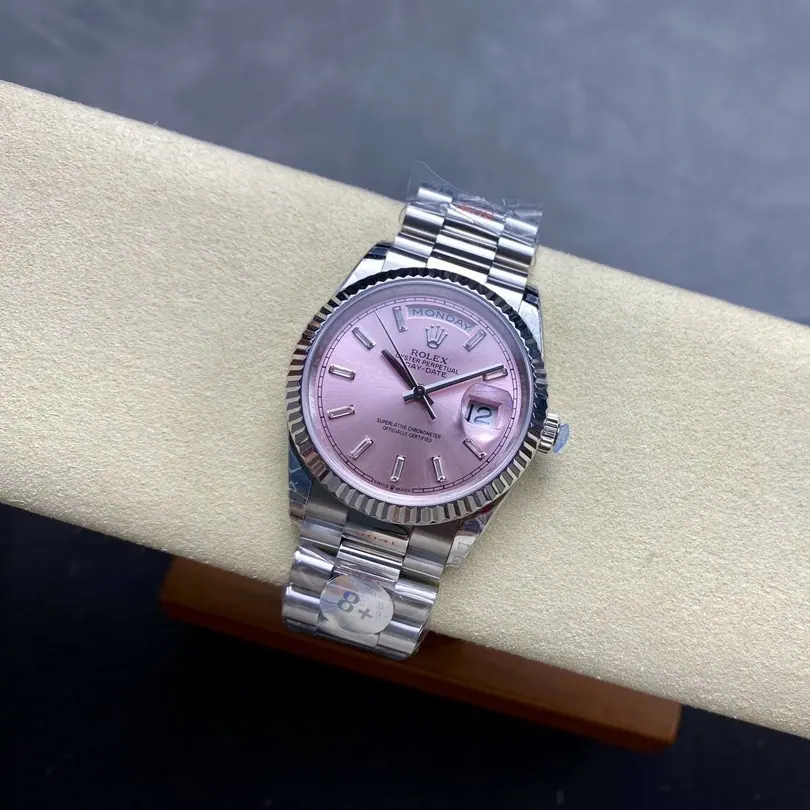 8+ | 3255机芯 | 36mm | 日历星期 Day-date 147g