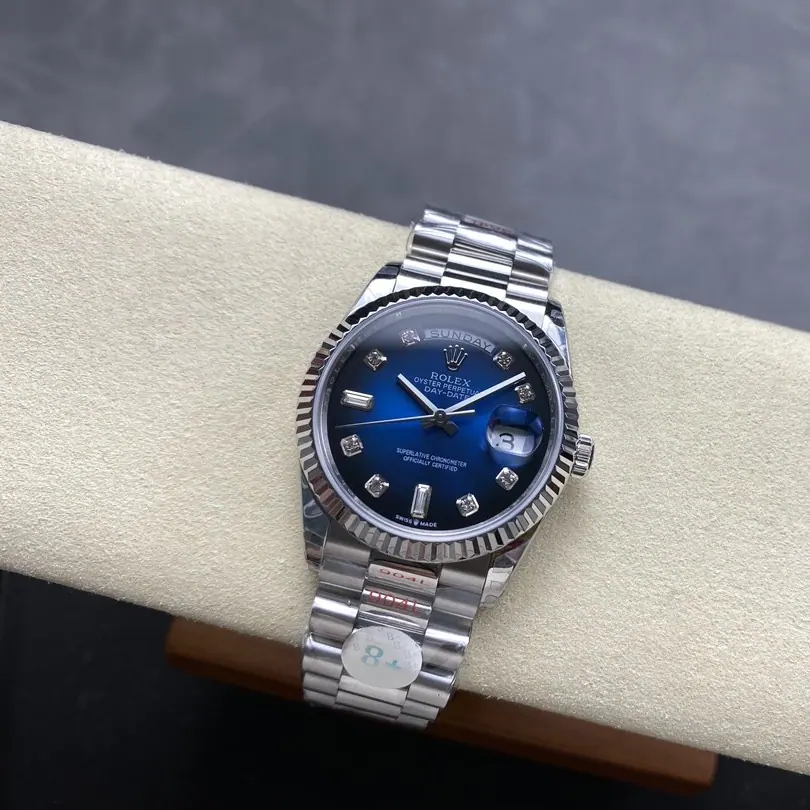 8+ | 3255机芯 | 36mm | 日历星期 Day-date 147g