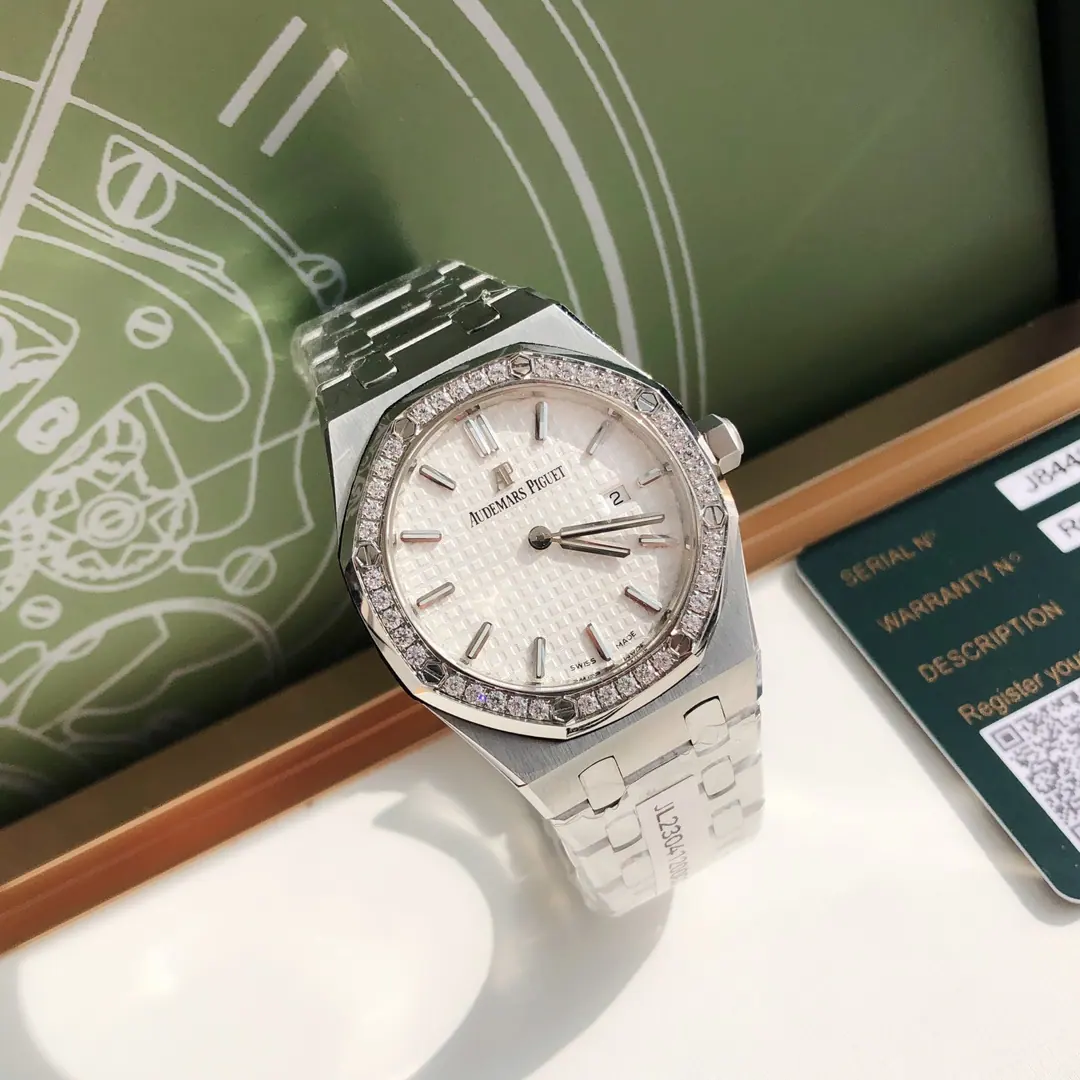 OEM | 石英 F04111 机芯 | 33mm | 爱彼 Royal Oak 67651