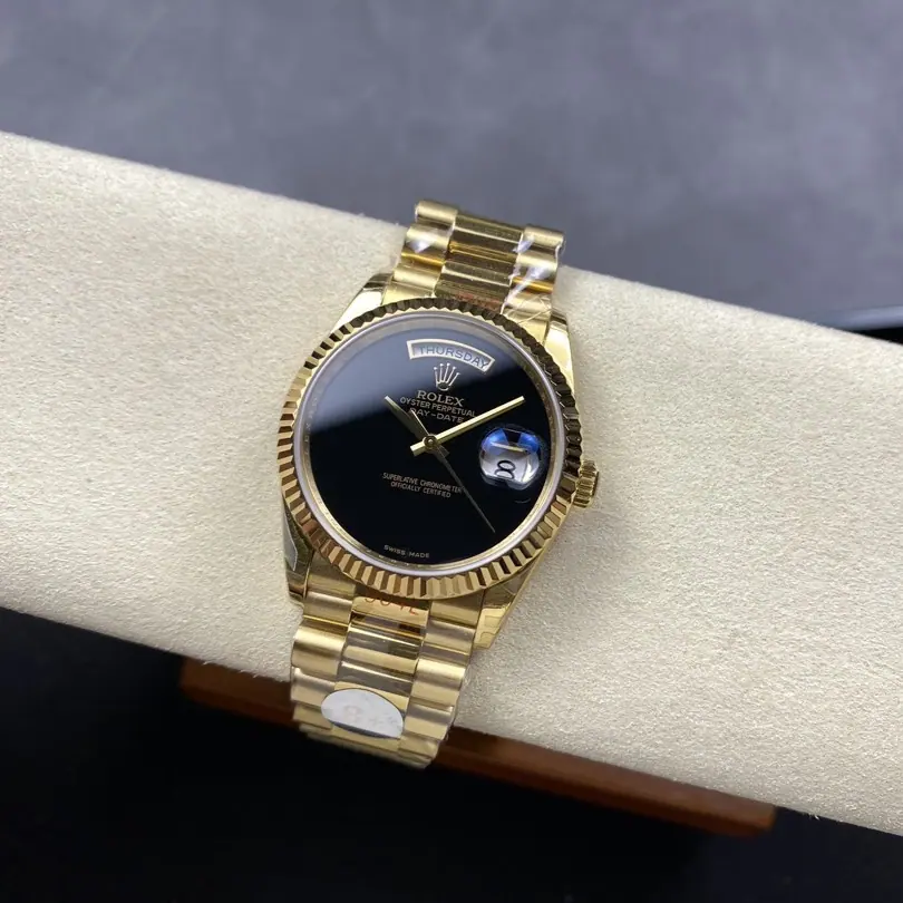 8+ | 3255机芯 | 36mm | 星期日历 Day-date 147g