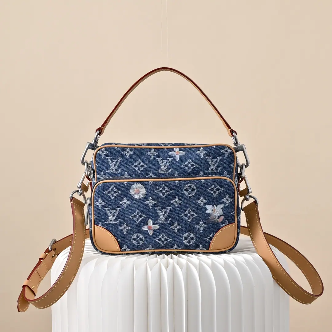 路易威登 男女通用斜挎包 蓝色 Monogram 牛仔布包 M27553 25 x 17.5 x 11cm