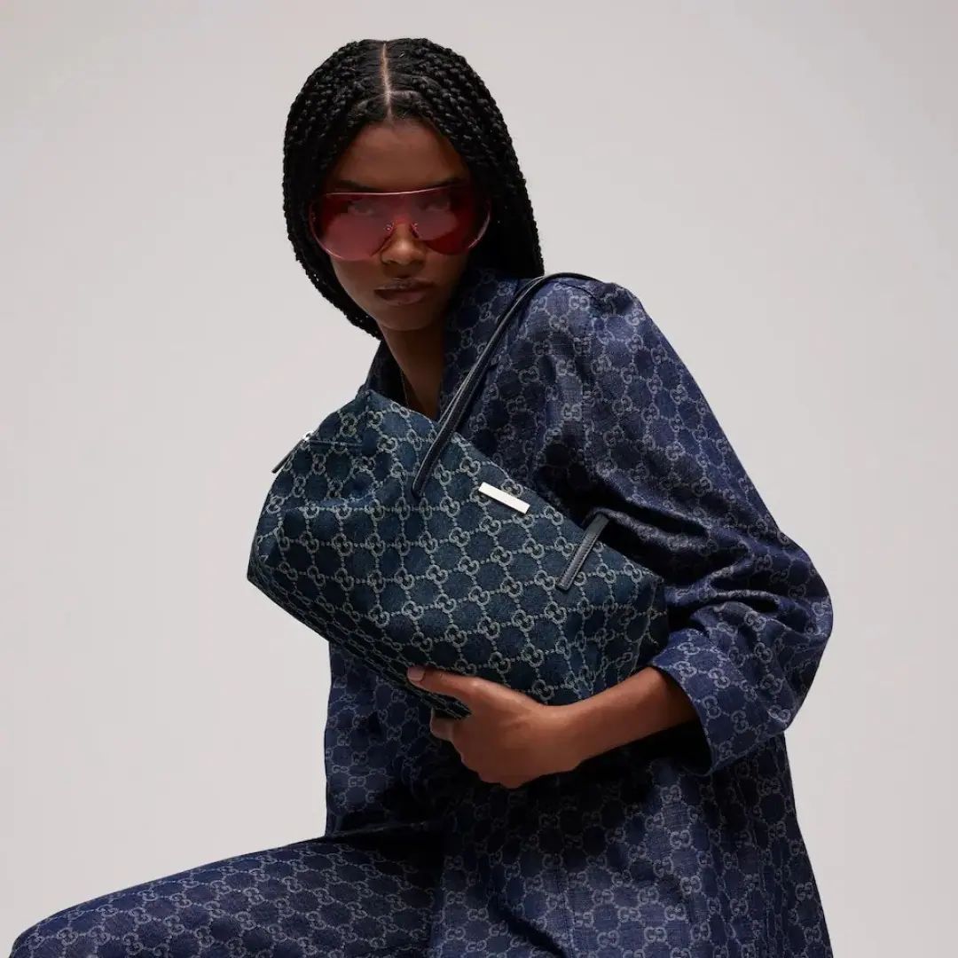 Gucci 中号 Boston 手袋,带 Gucci 铭牌 875228 29-14-15cm