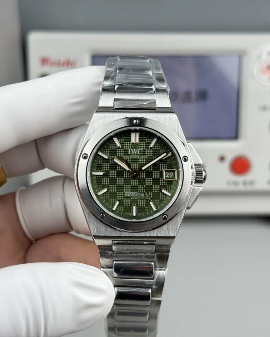 GH l 9015 l 35mm l IWC Ingenieur Automatic 35