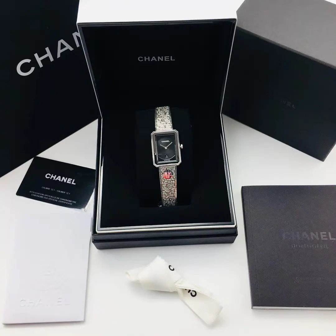 BV | 石英机芯 l26.7X34.6 mm l CHAN** BOY FRIEND H4884