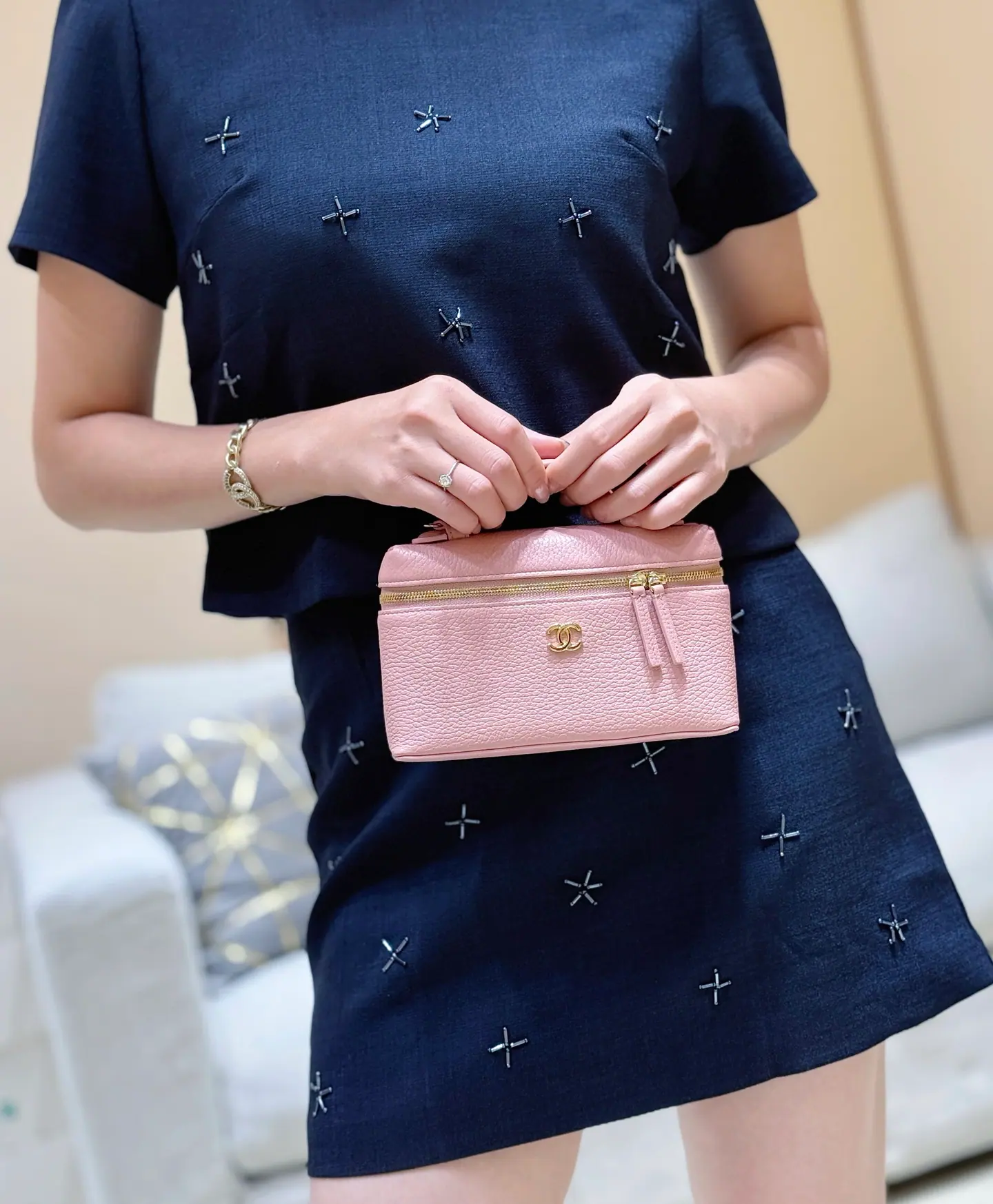 26A AP5346(14*19*5cm)