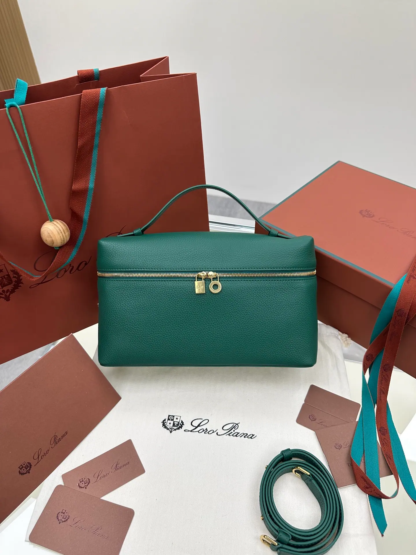 Loro Piana Extra Pocket L27