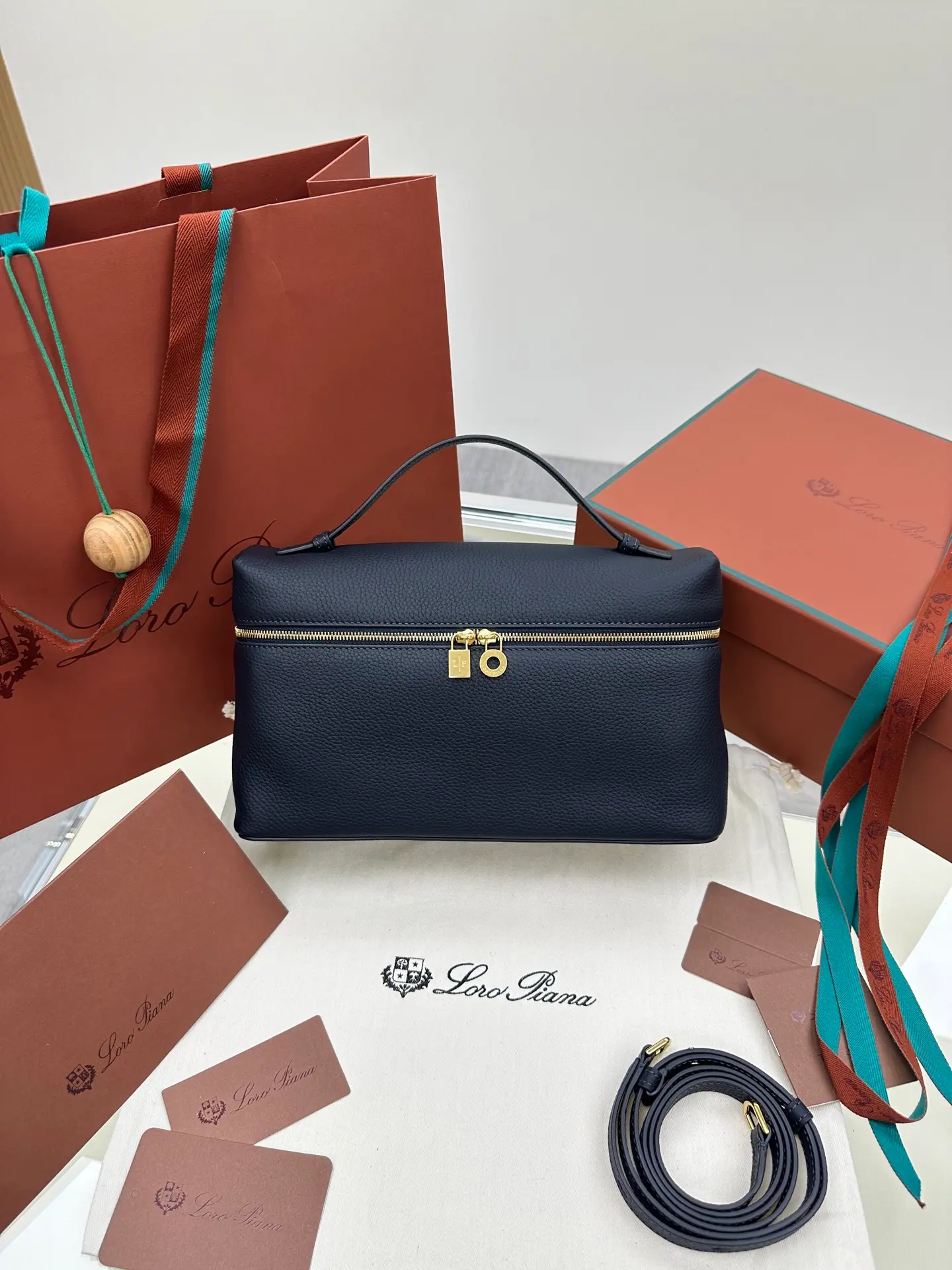 Loro Piana Extra Pocket L27