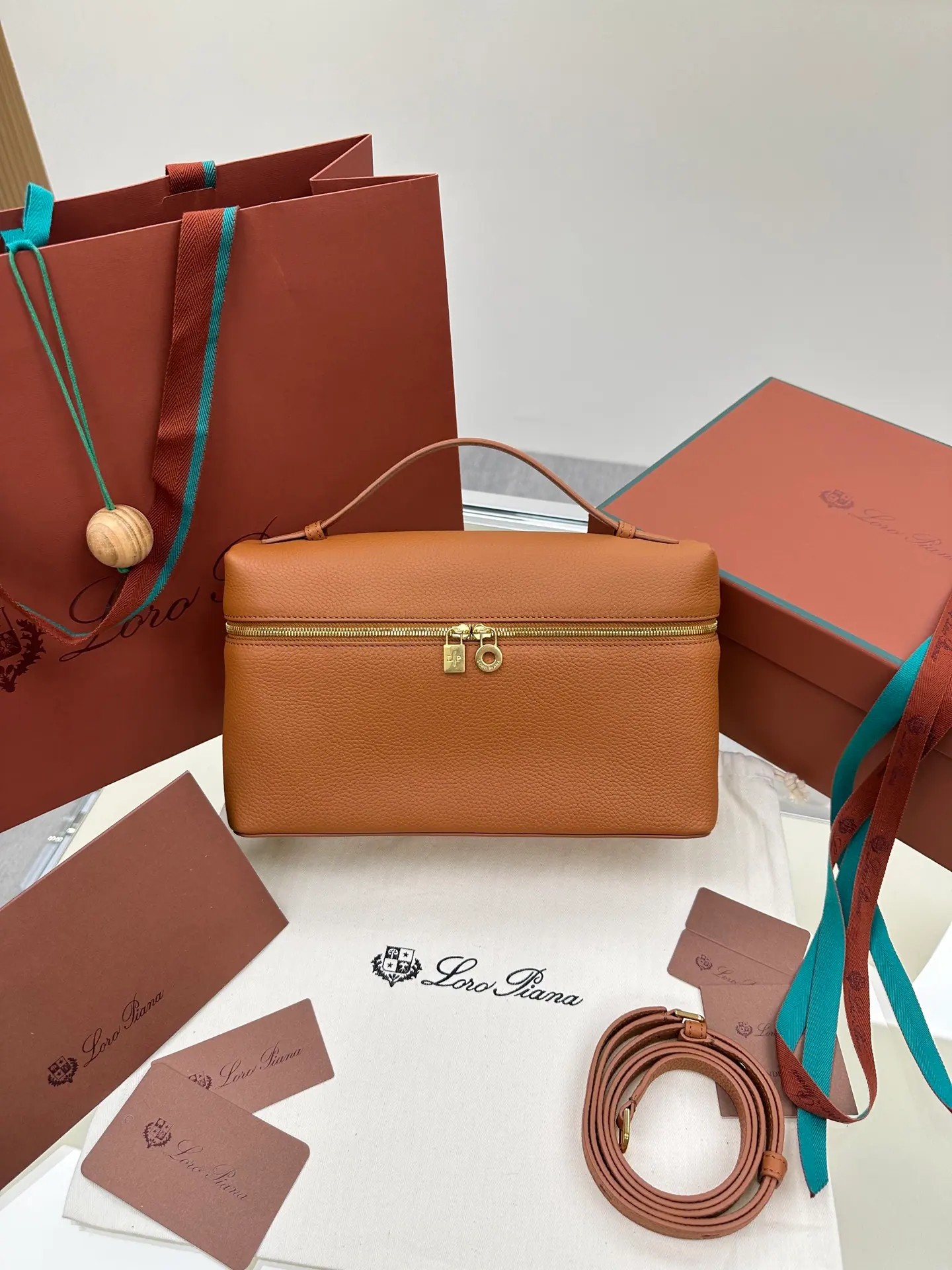 Loro Piana Extra Pocket L27