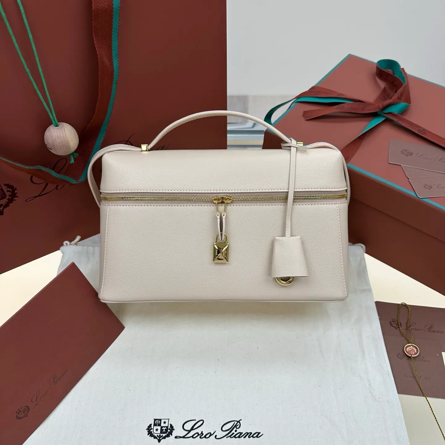 Loro Piana Extra Bag L27