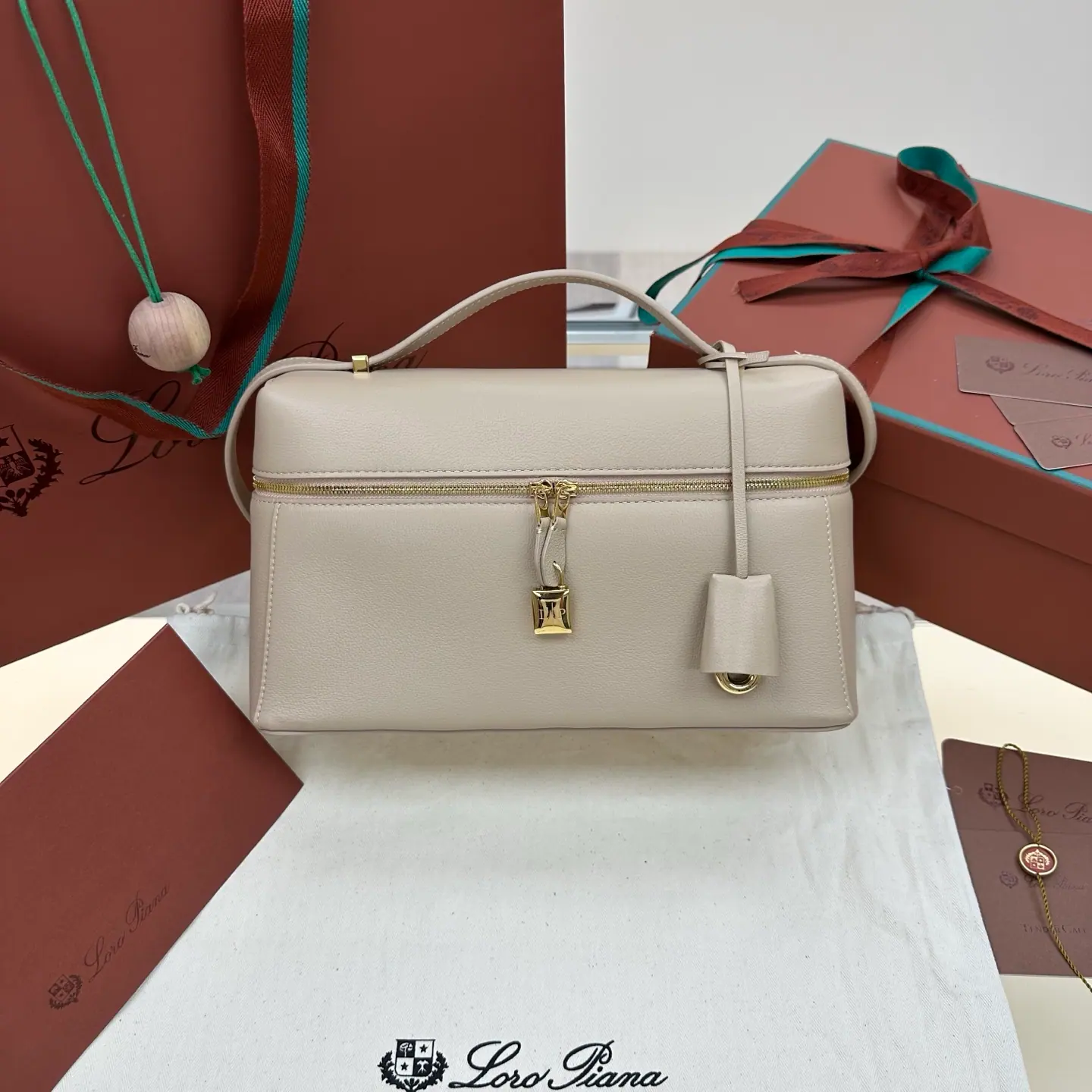 Loro Piana Extra 包 L27