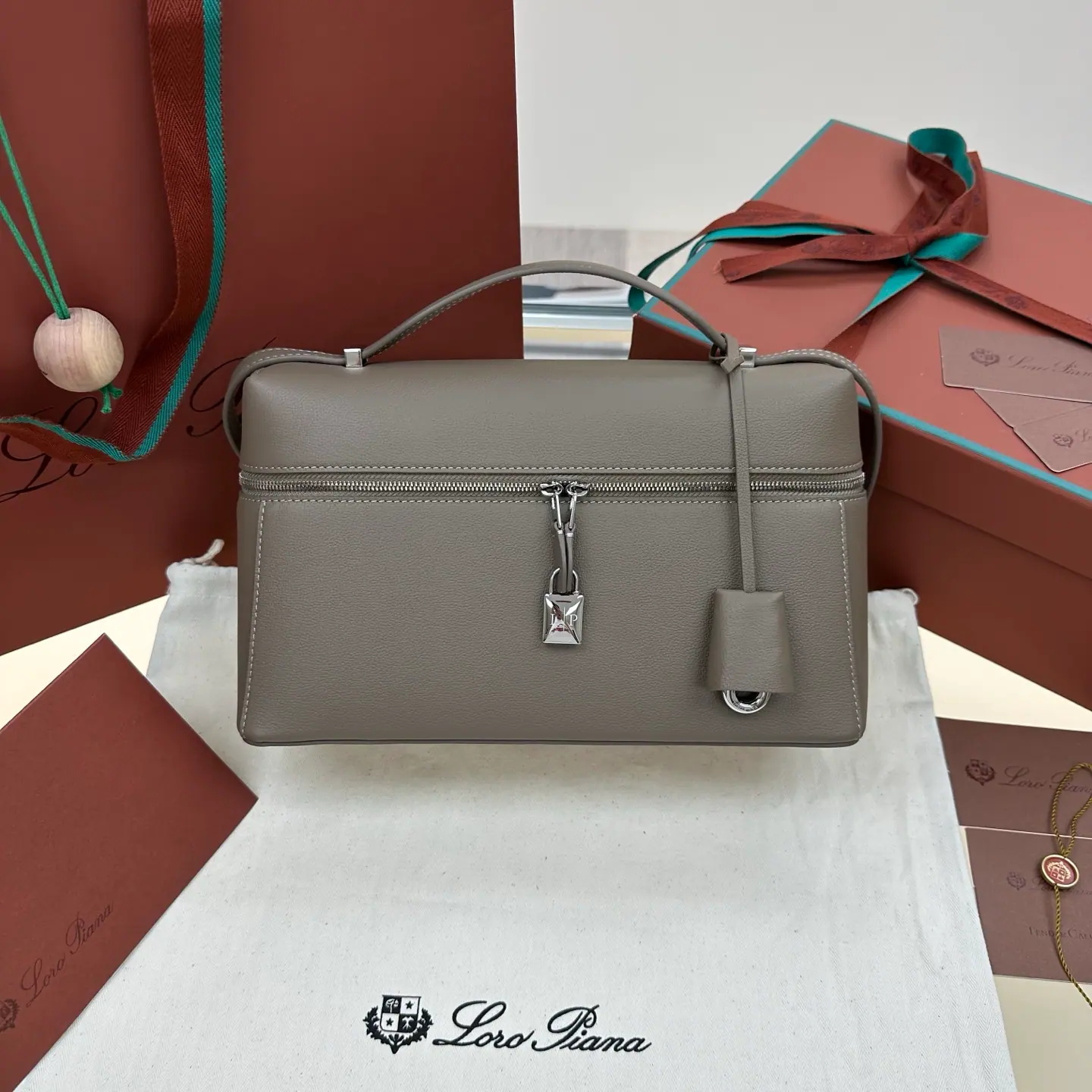Loro Piana Extra Bag L27