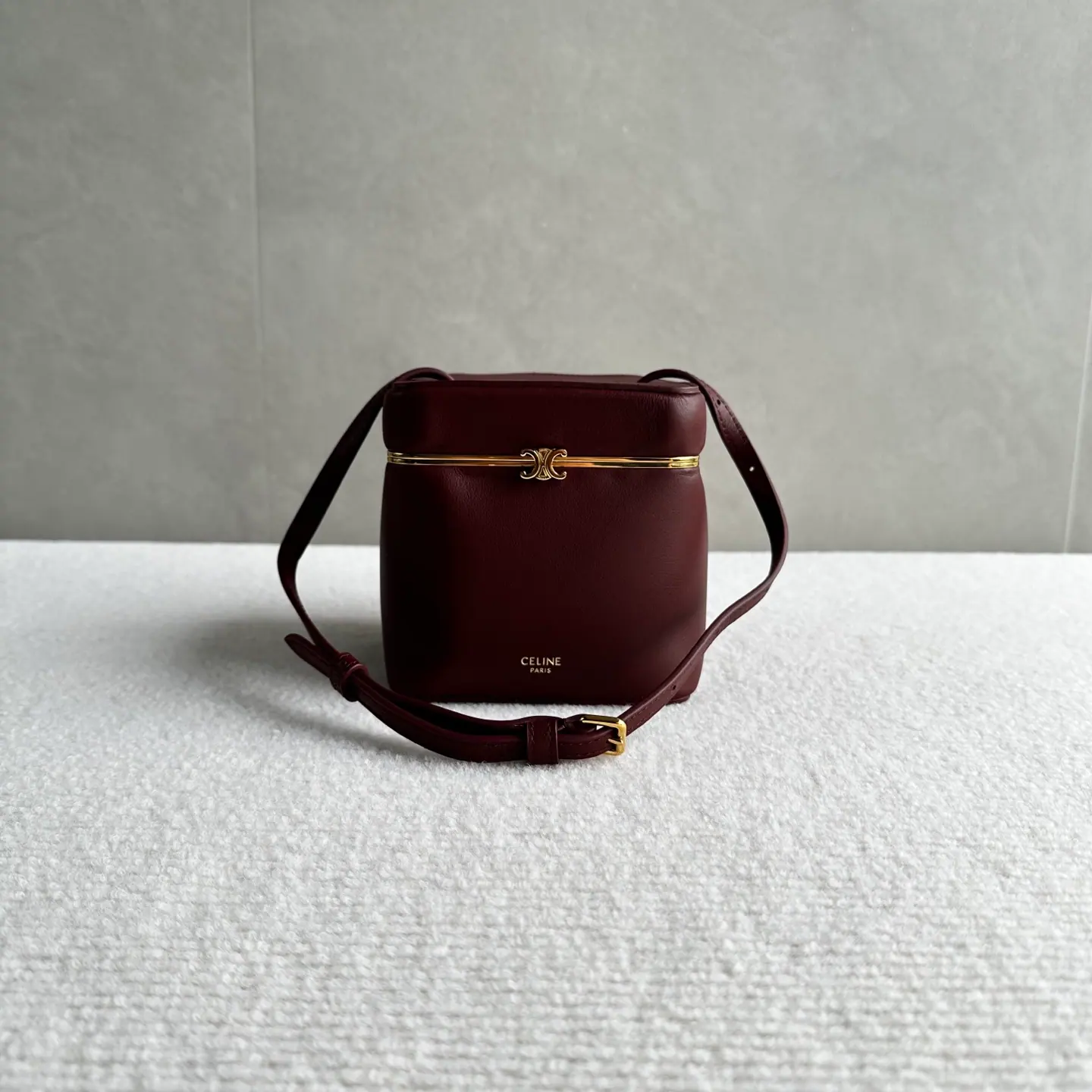 Celine 思琳 小号 Triomphe 画框 12.5x12.5x12.5cm