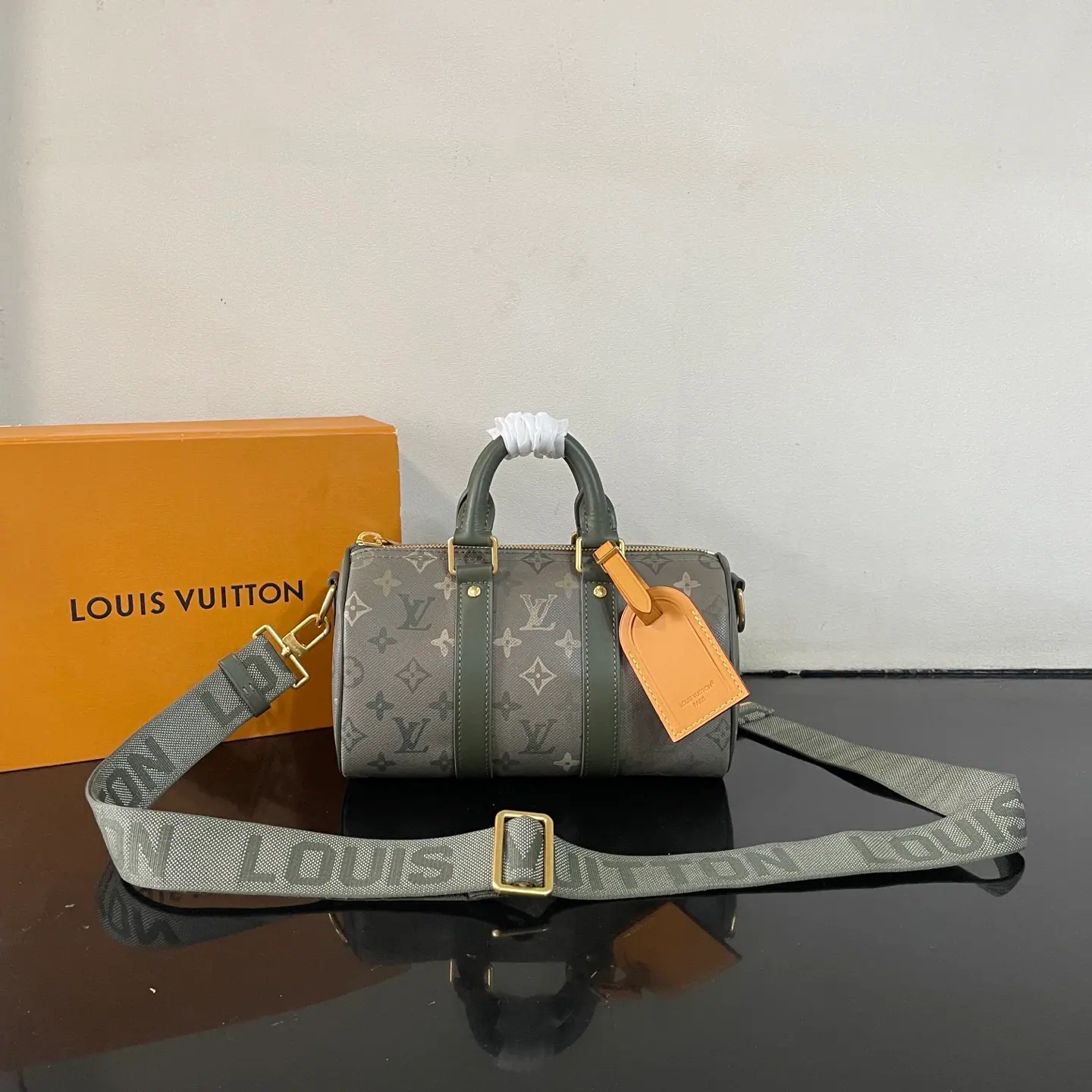 M26930 Keepall Bandoulière 25