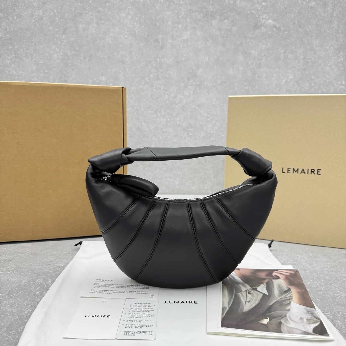 Lemaire Fortune Croissant 深巧克力色单肩包 30×18×23×6cm