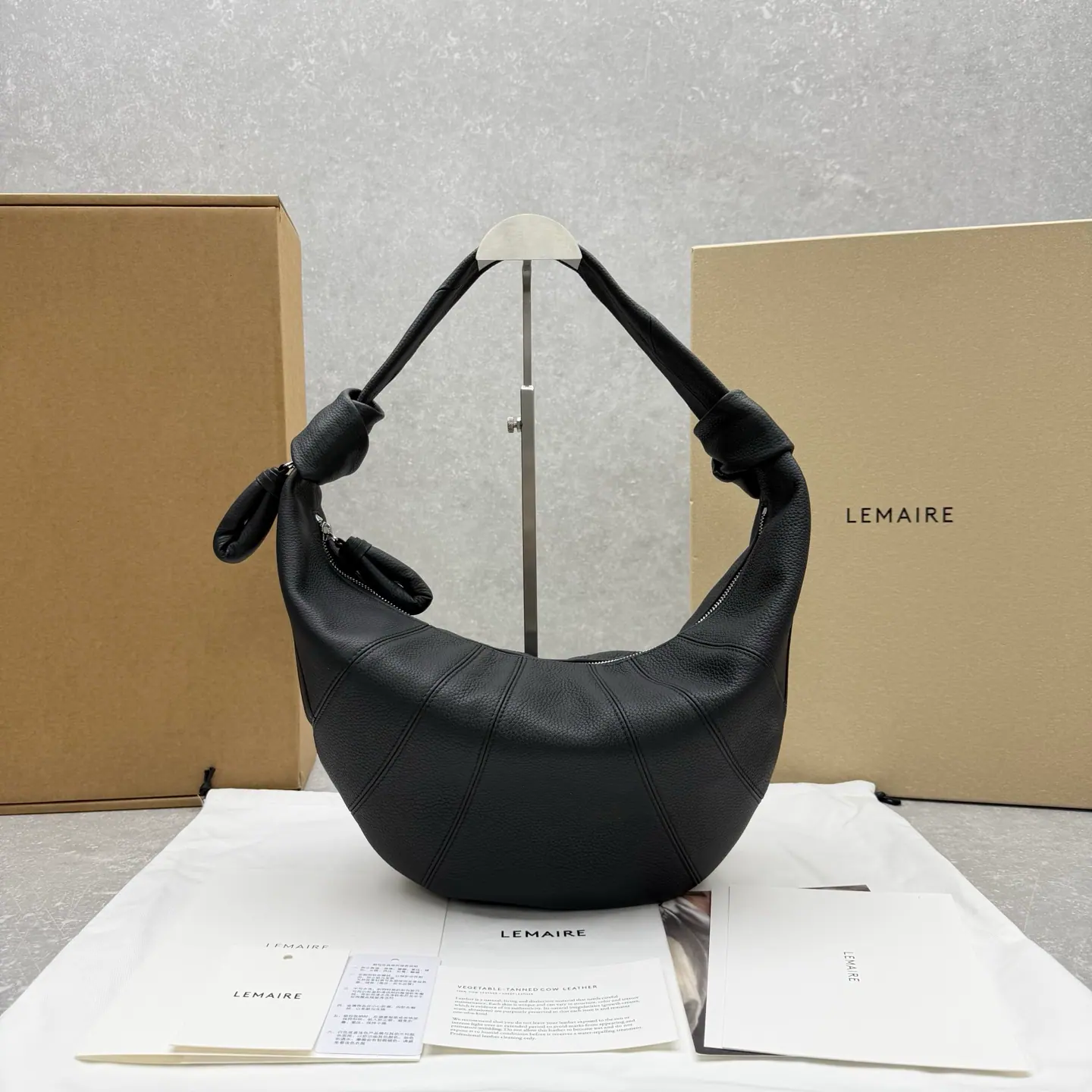Lemaire Fortune 牛角包深巧克力单肩包 36×24×42cm
