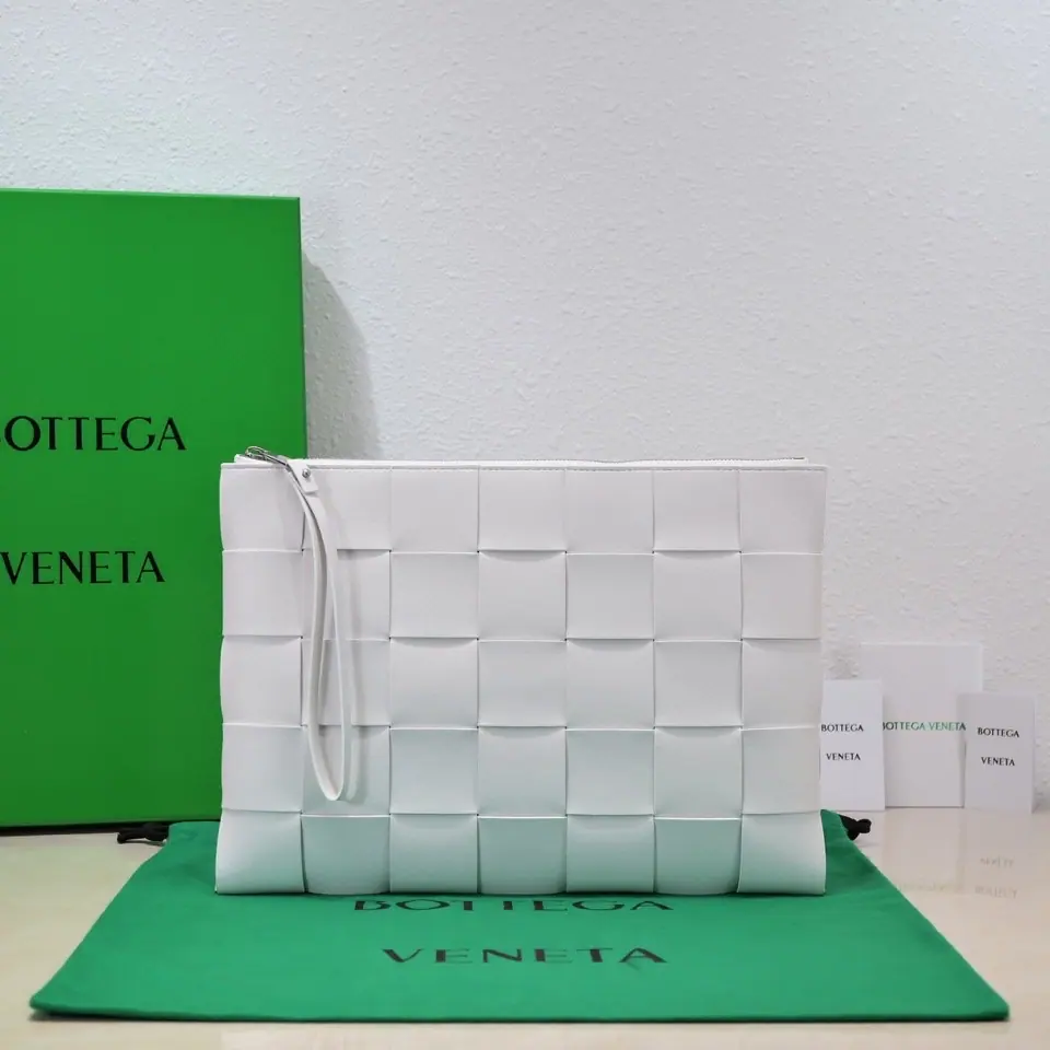 BOTTEGA VENETA 葆蝶家 22FW 盒式手拿包 35x25cm
