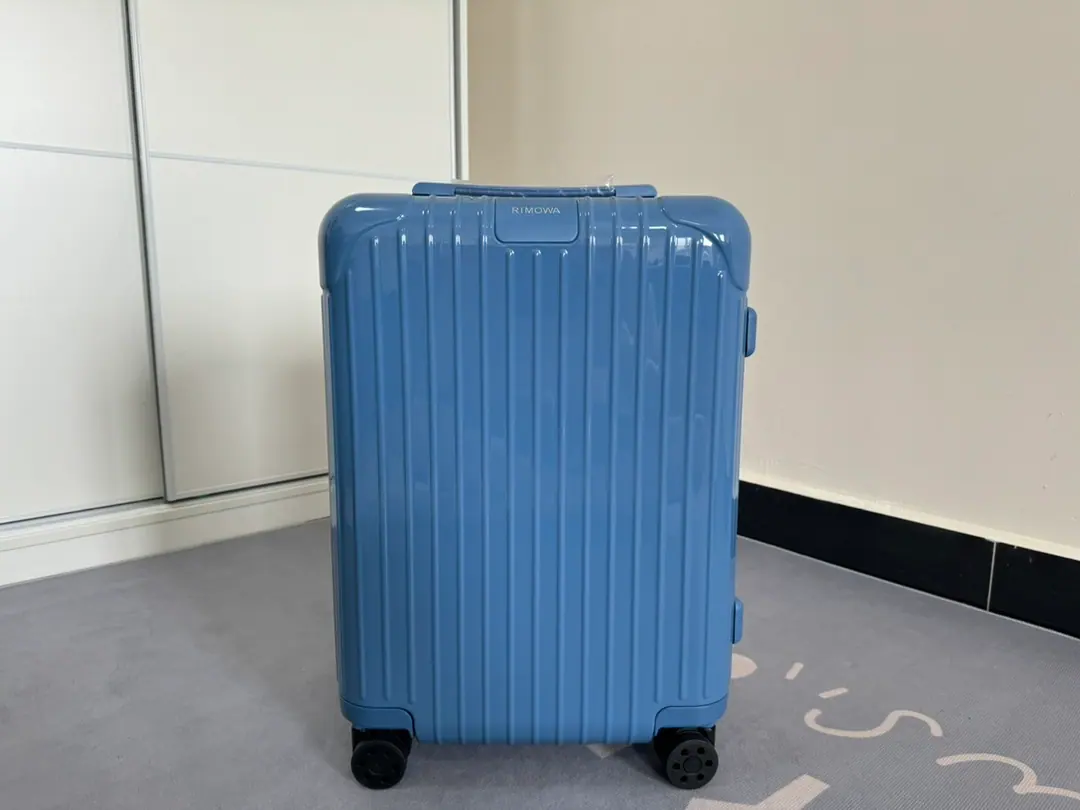 RIMOWA Essential 登机箱 55X39X23cm