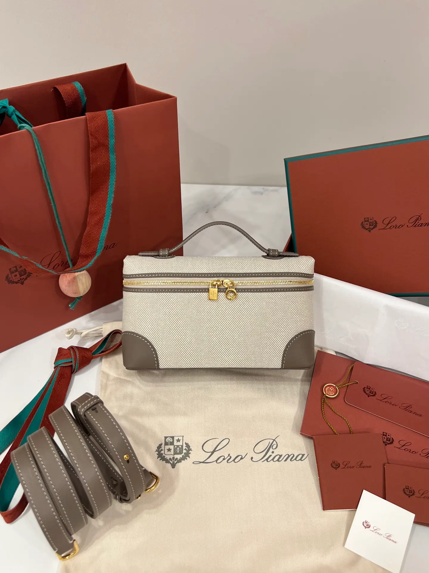 Loro Piana Extra Pocket L19 19×7×12cm