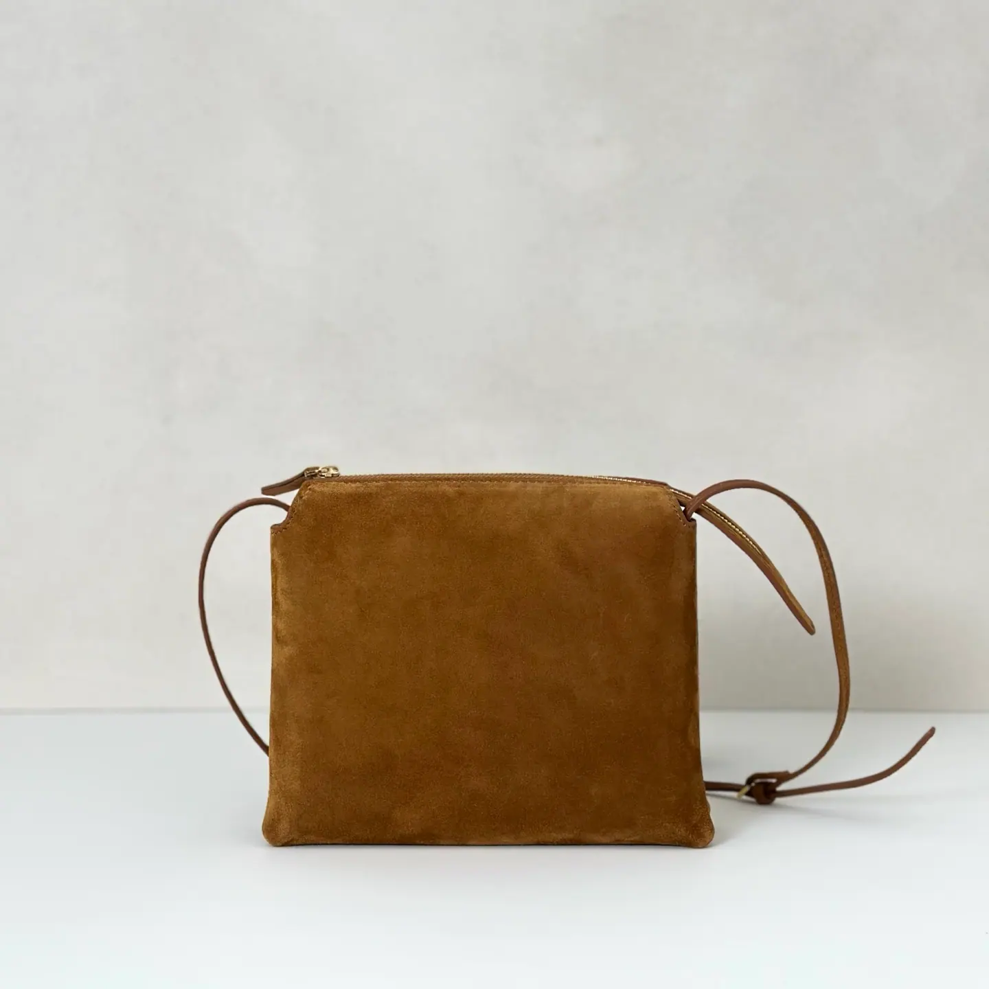 The Row 斜挎包 麂皮 18.5cm×5cm×16cm