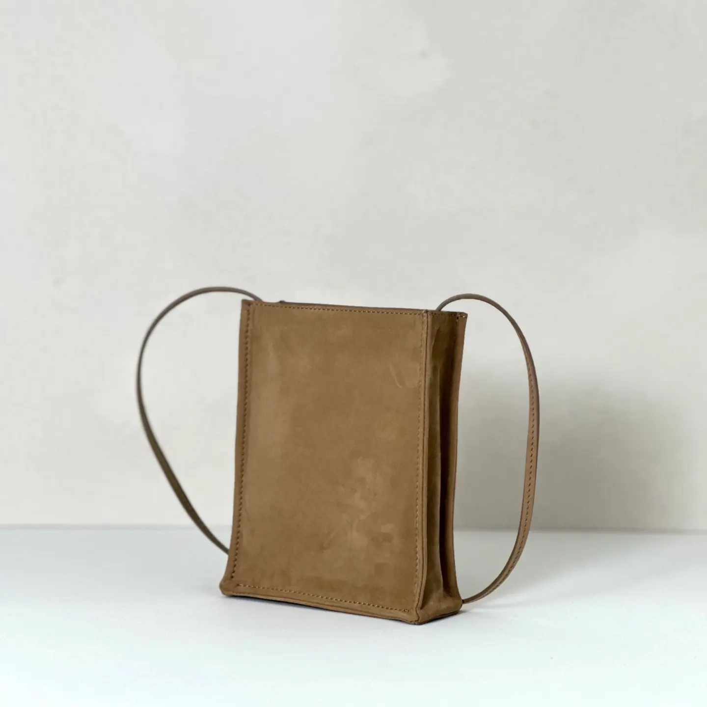 The Row 斜挎包 麂皮 14*7*5cm