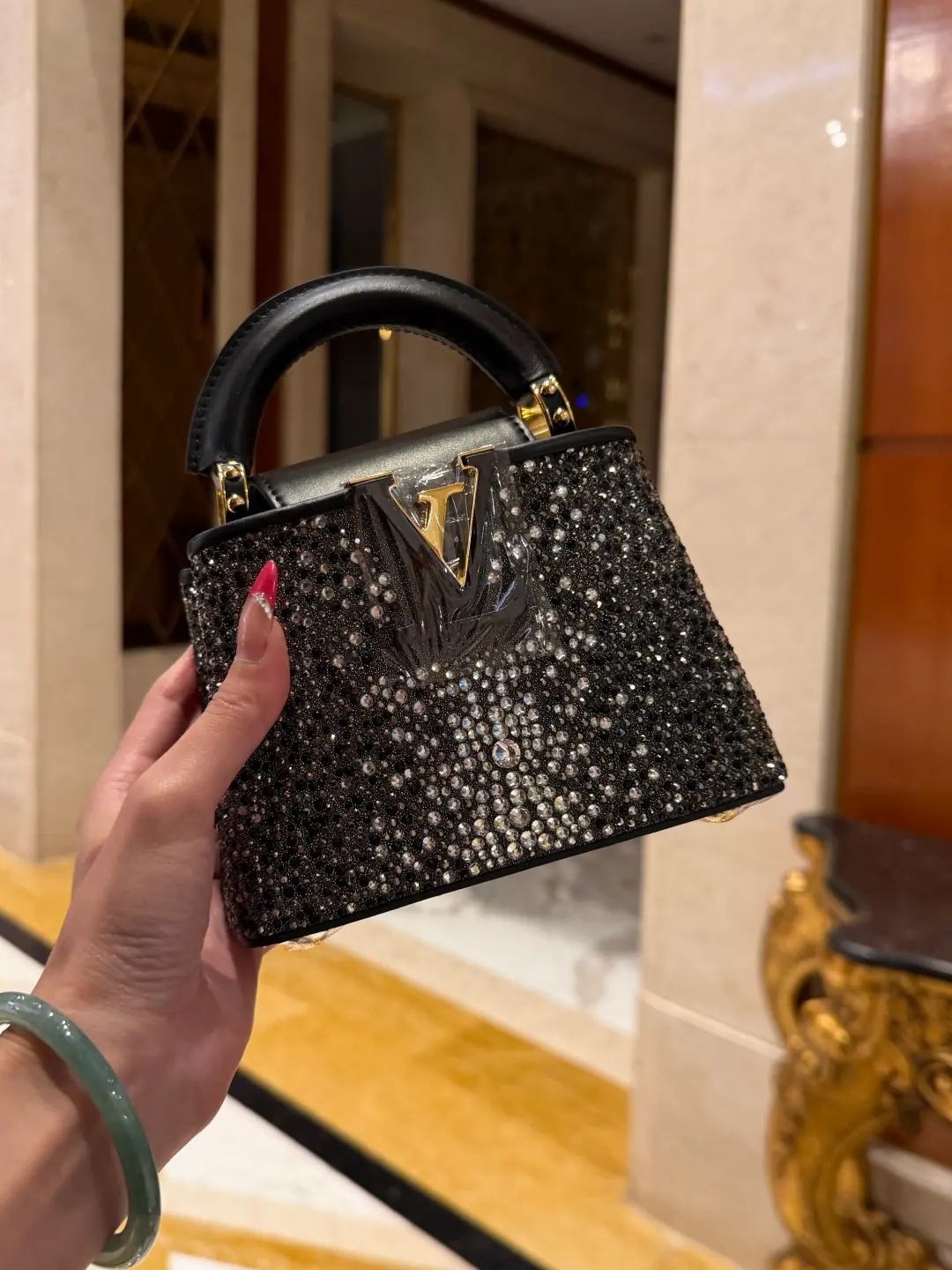 LV Capucines 迷你包