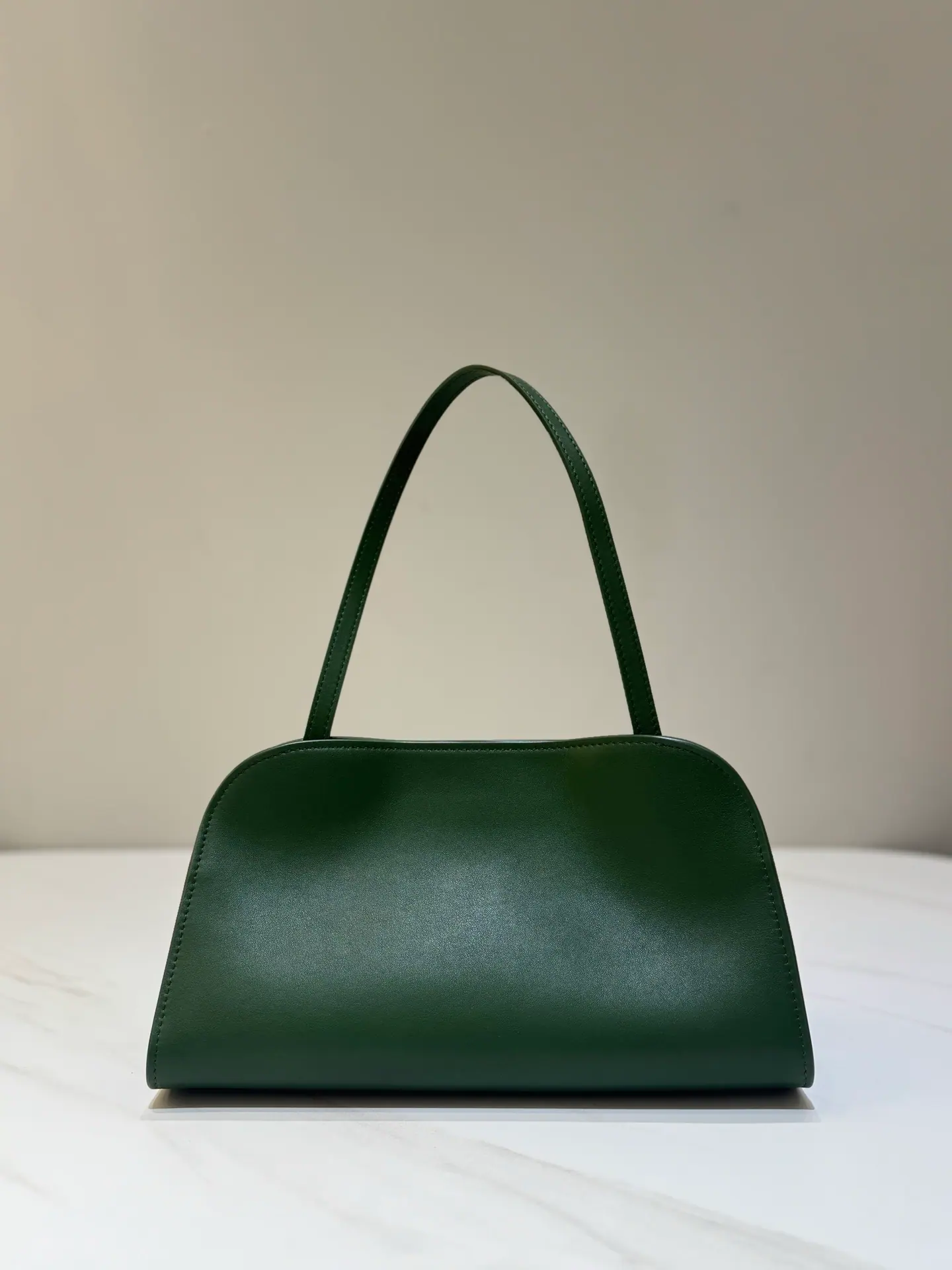 THE ROW Peggy 27.9 ×15.2 ×10.9cm