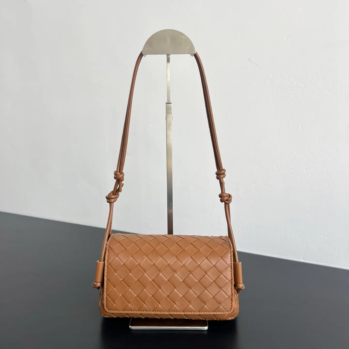 Bottega Veneta Notturno 843893 21x11x9cm