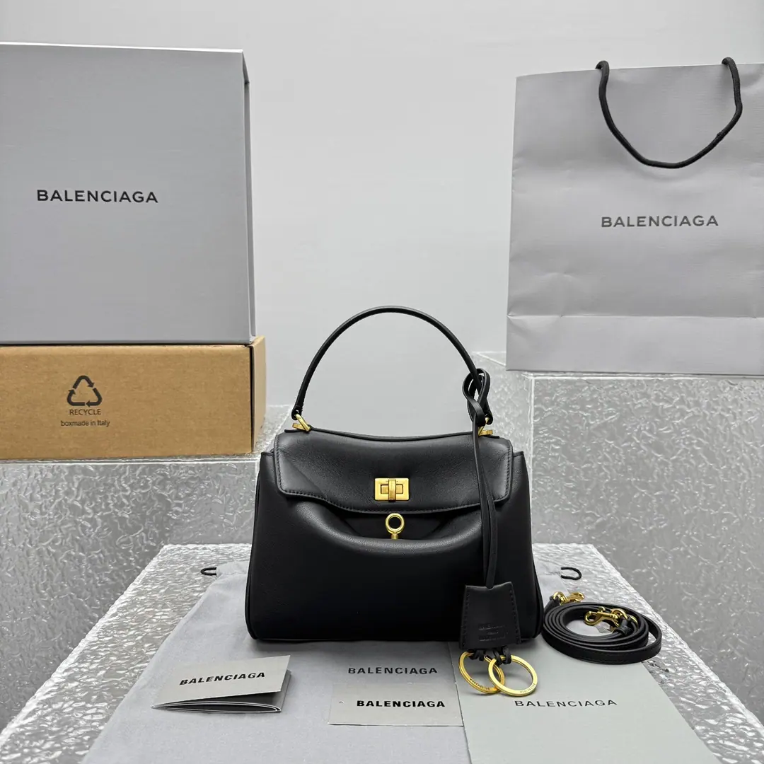 Balenciaga Rodeo 迷你尺寸 22.8X9.9X8.3cm