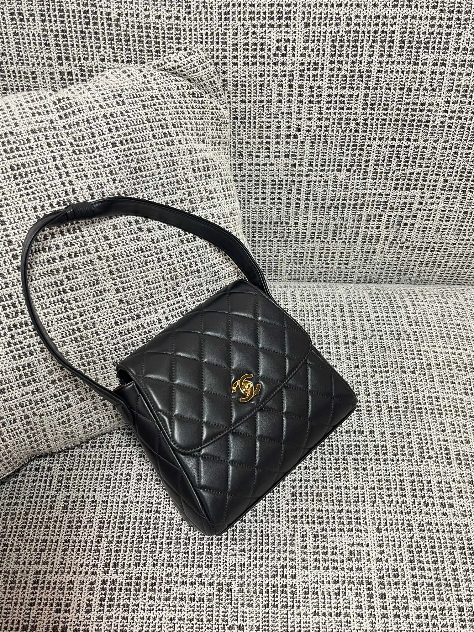 ƆC 复古羊皮手提包 22X20X8.5