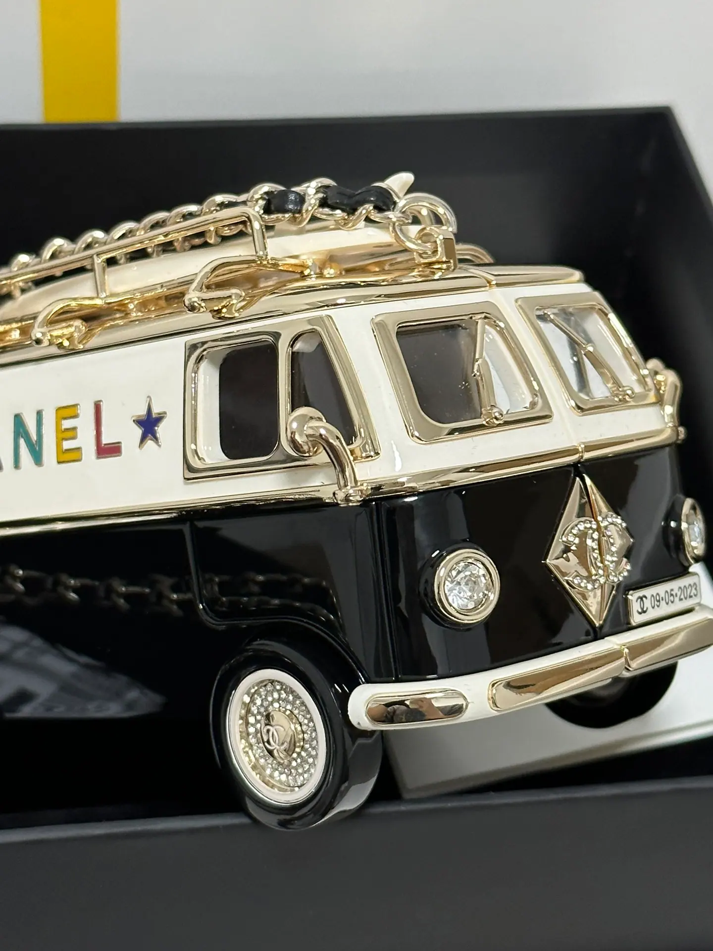ƆC AS4590 9.4x16x8.7cm